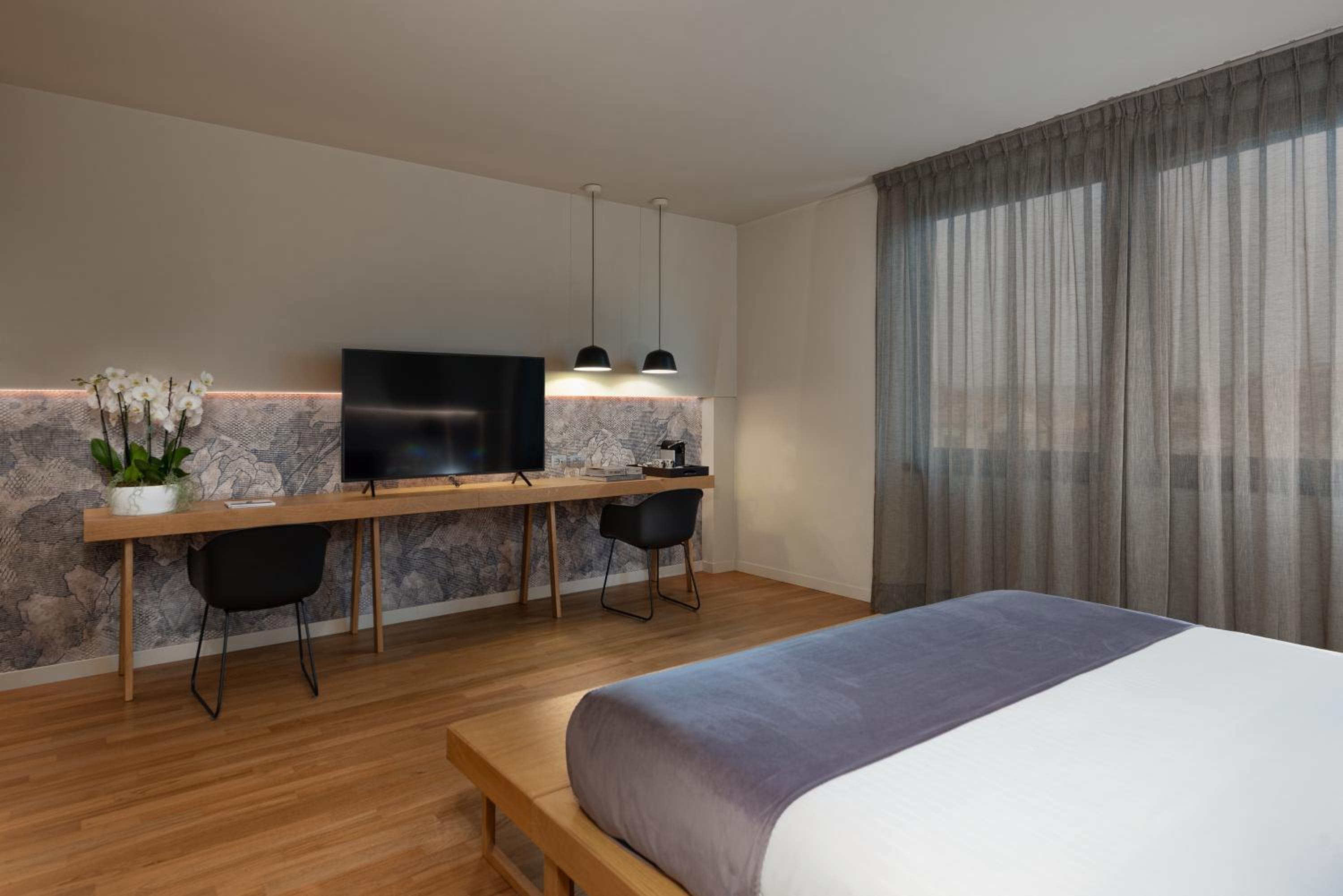 Junior Suite with Shower