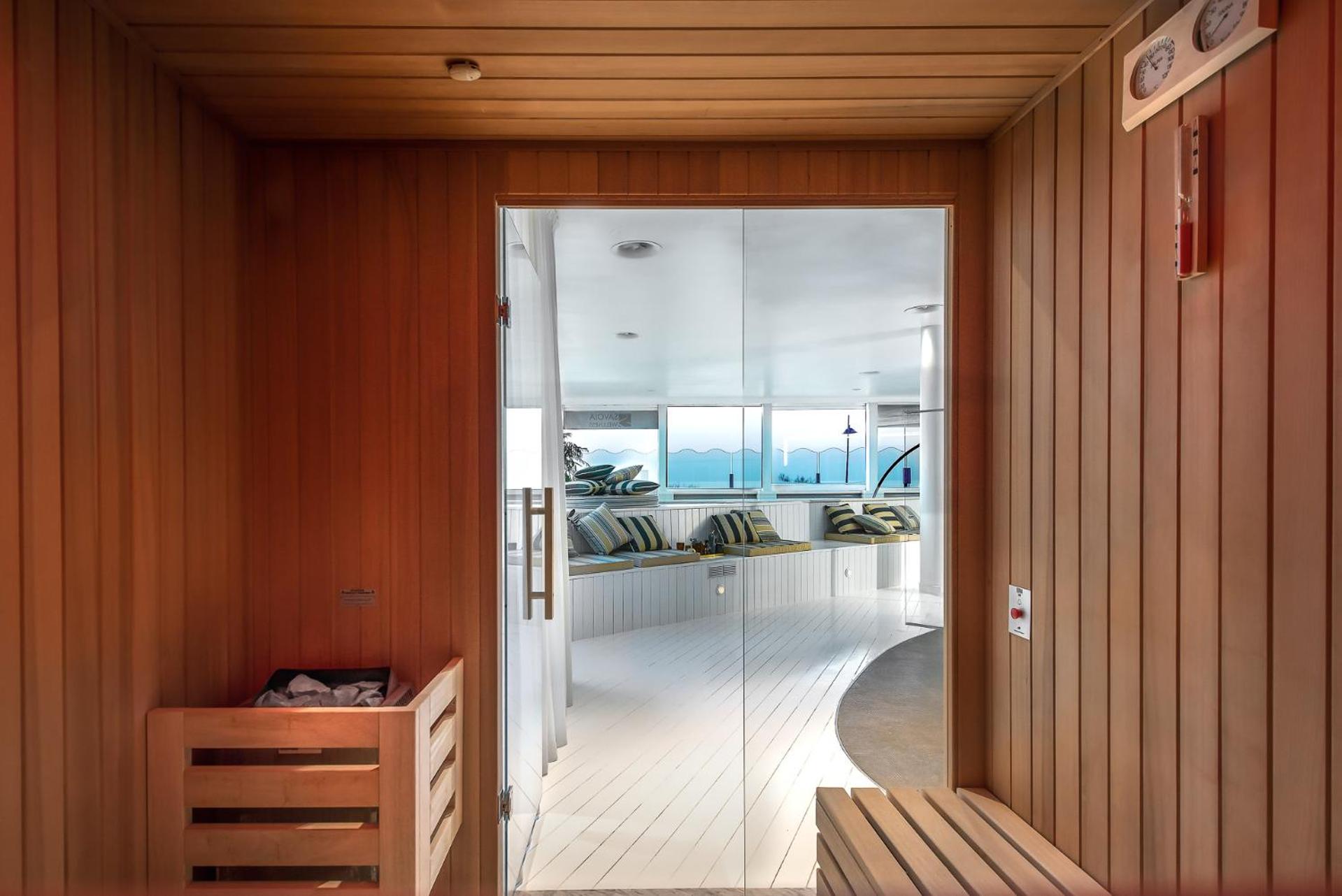 Junior Suite with City View and Spa