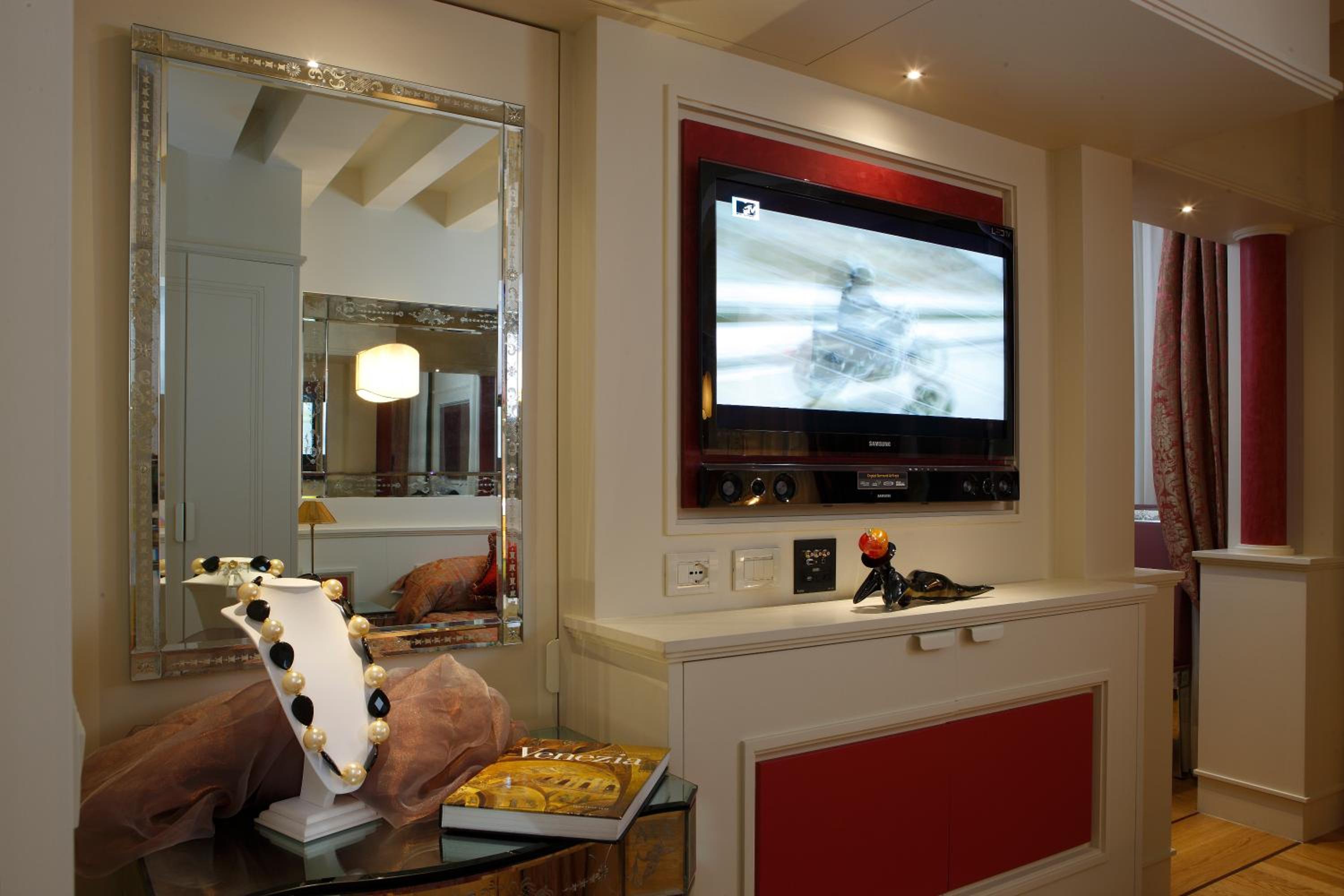Two-Bedroom Suite San Marco Square View