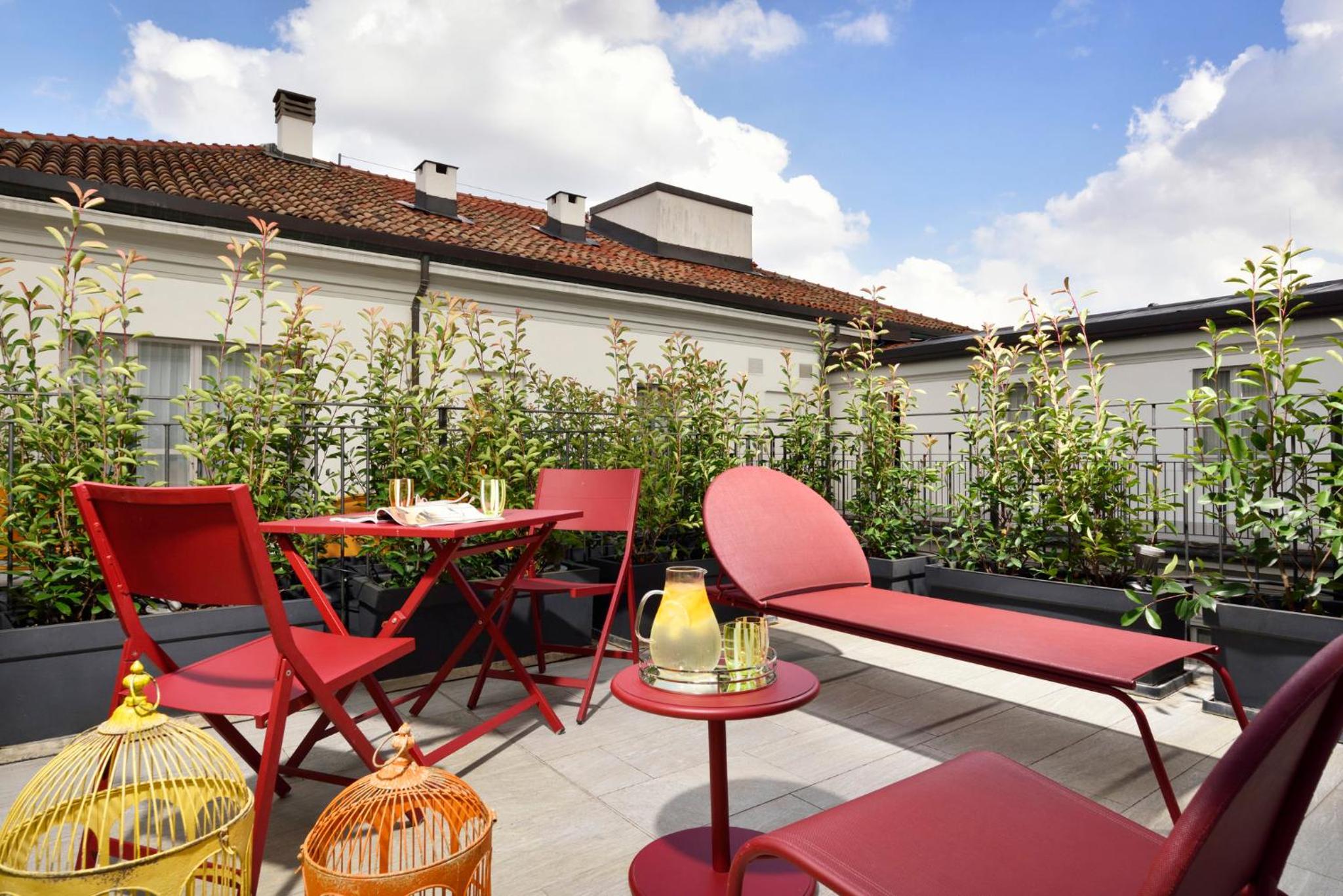 Premium Queen Room with Terrace Access
