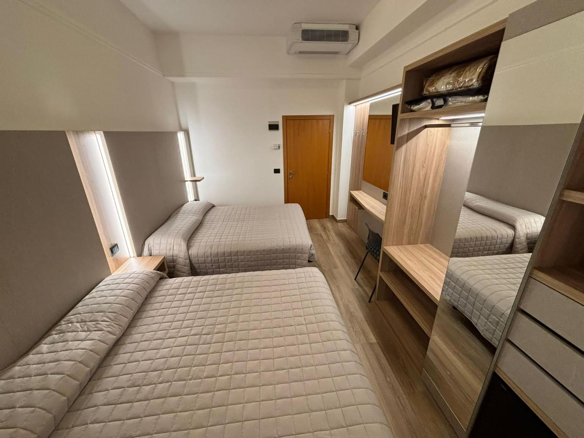 Standard Quadruple Room