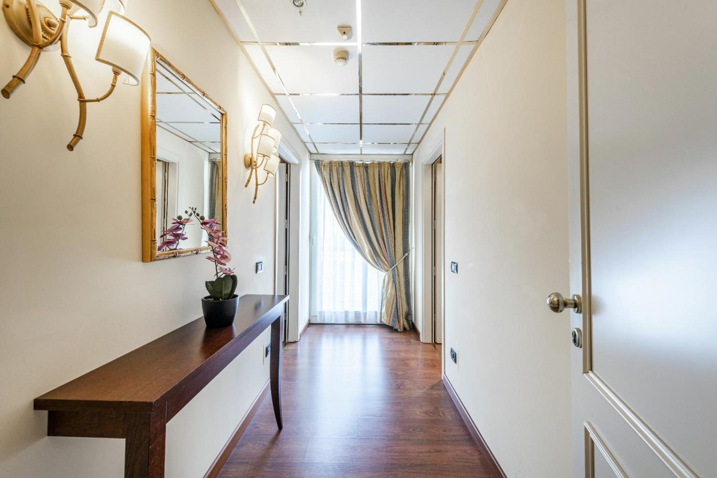 Queen Suite with Sofa Bed