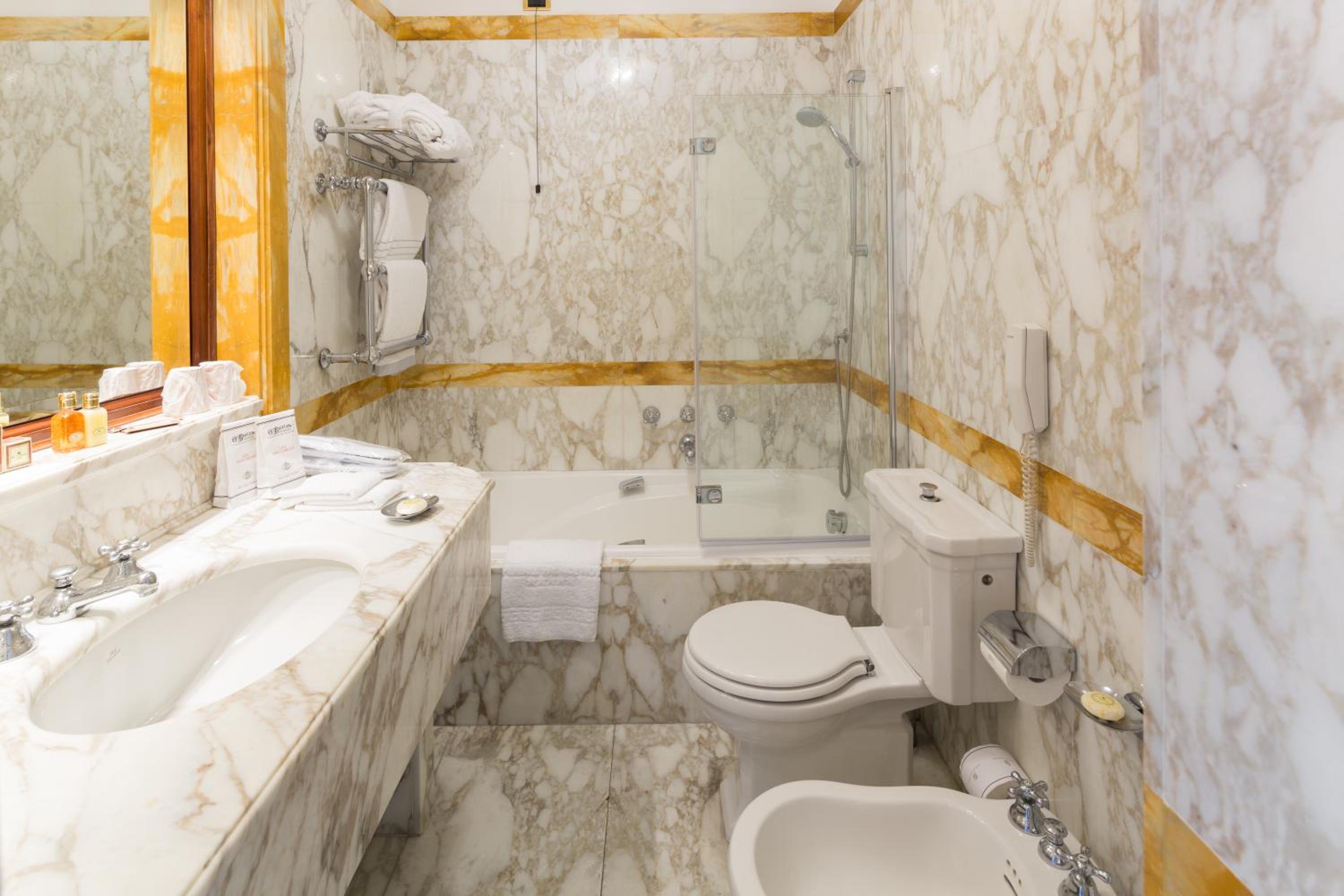 Double or Twin Room - Ground Floor