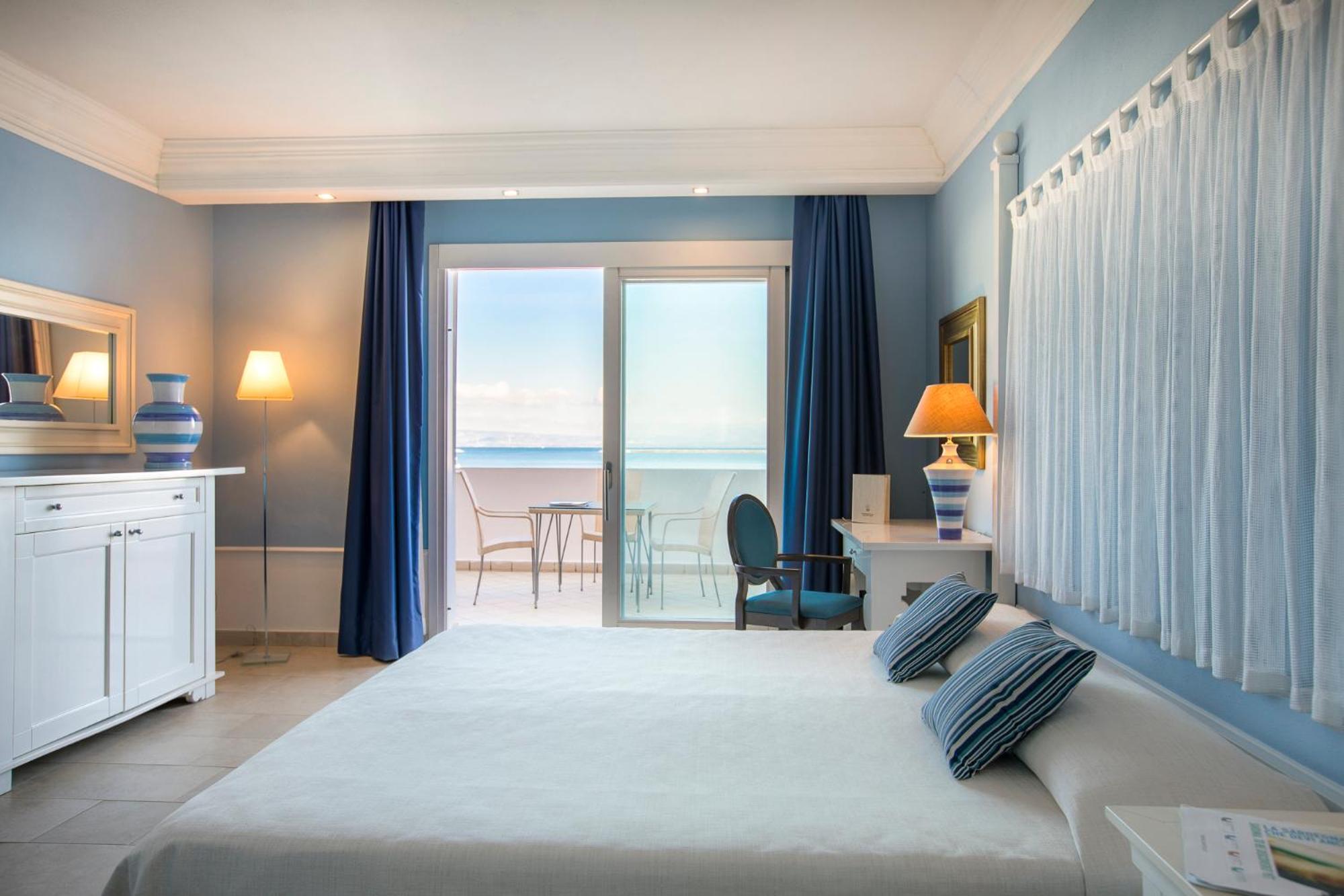 Deluxe Double Room with Sea View