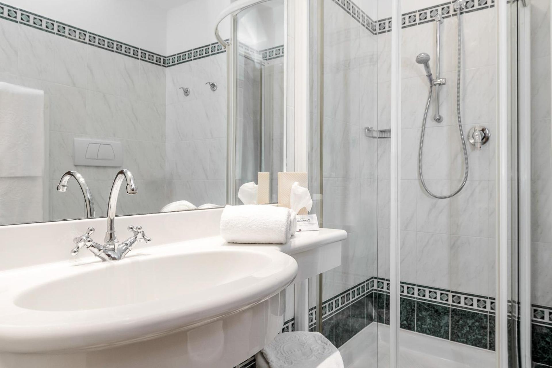 Comfort Double or Twin Room