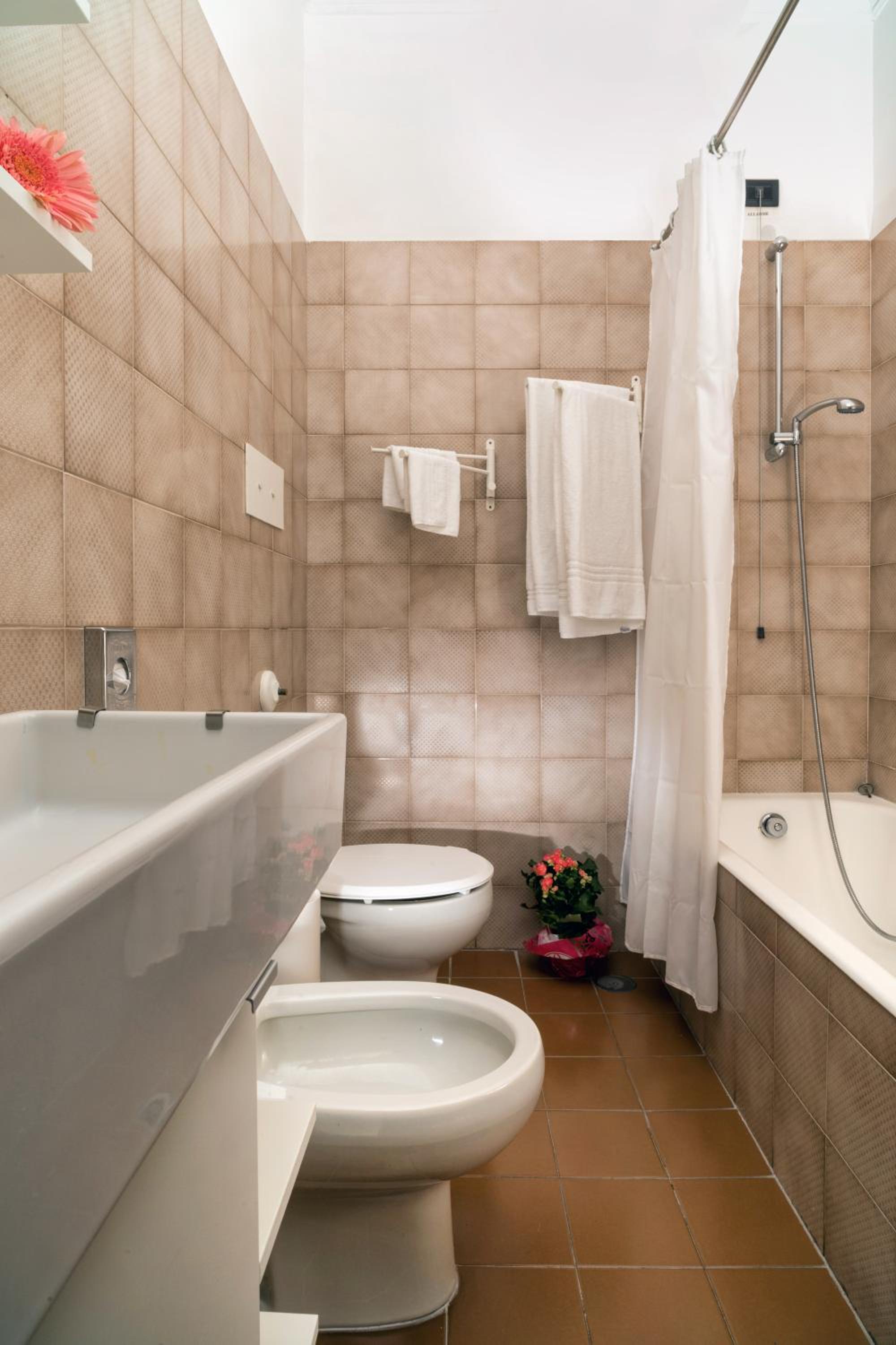 Double or Twin Room with Balcony and Sea View