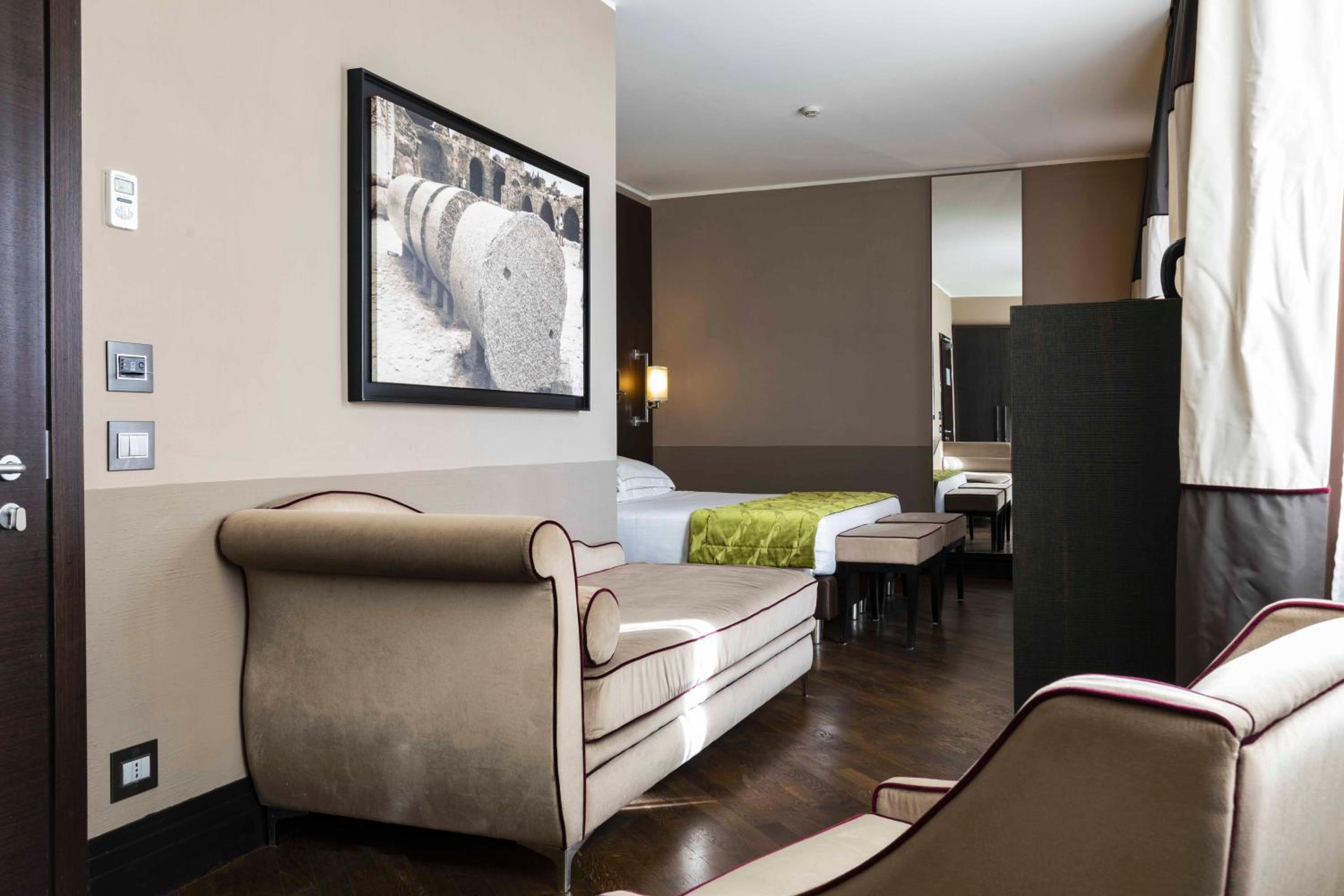 Executive Triple Room