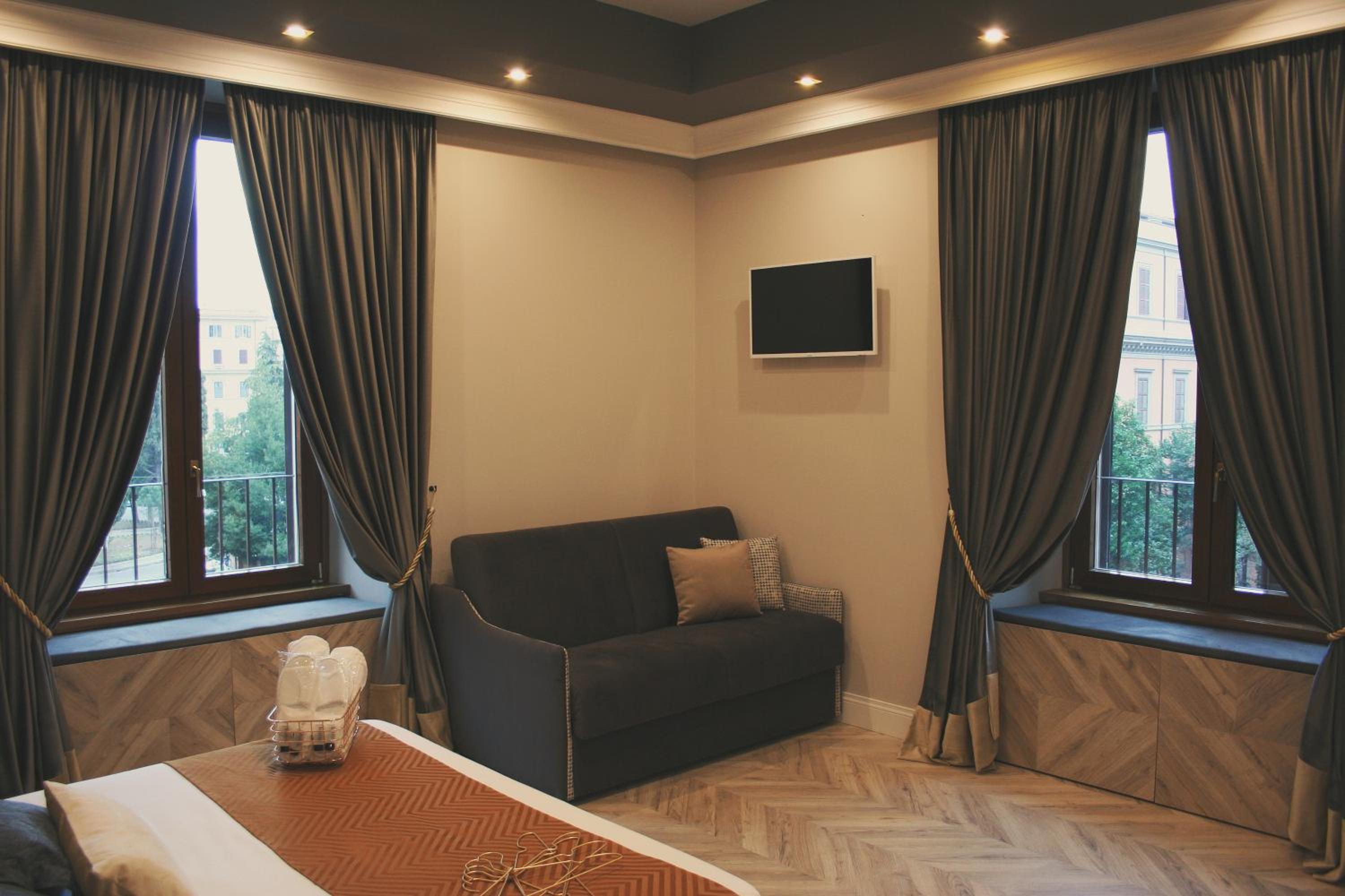 Deluxe Quadruple Room