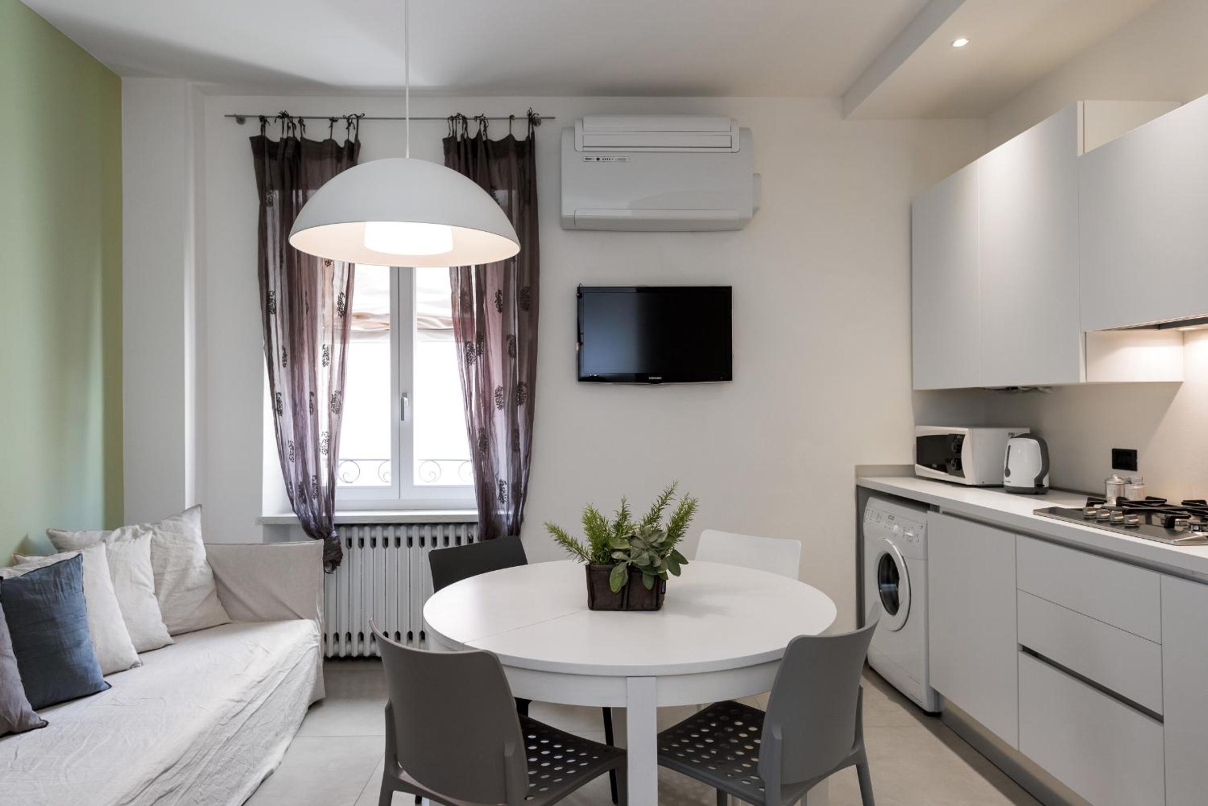 Superior One-Bedroom Apartment