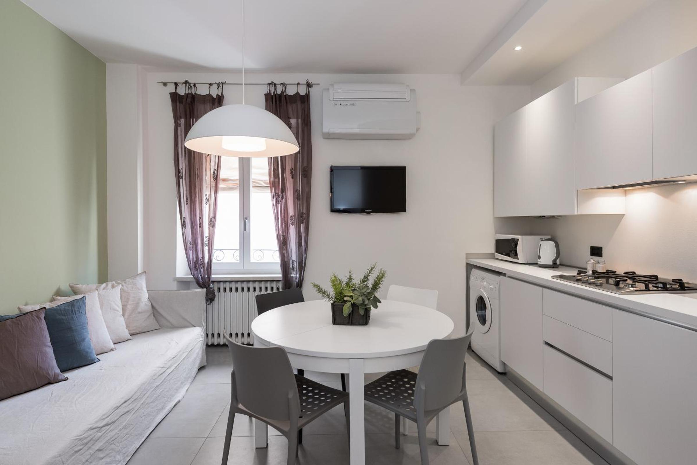 Superior One-Bedroom Apartment