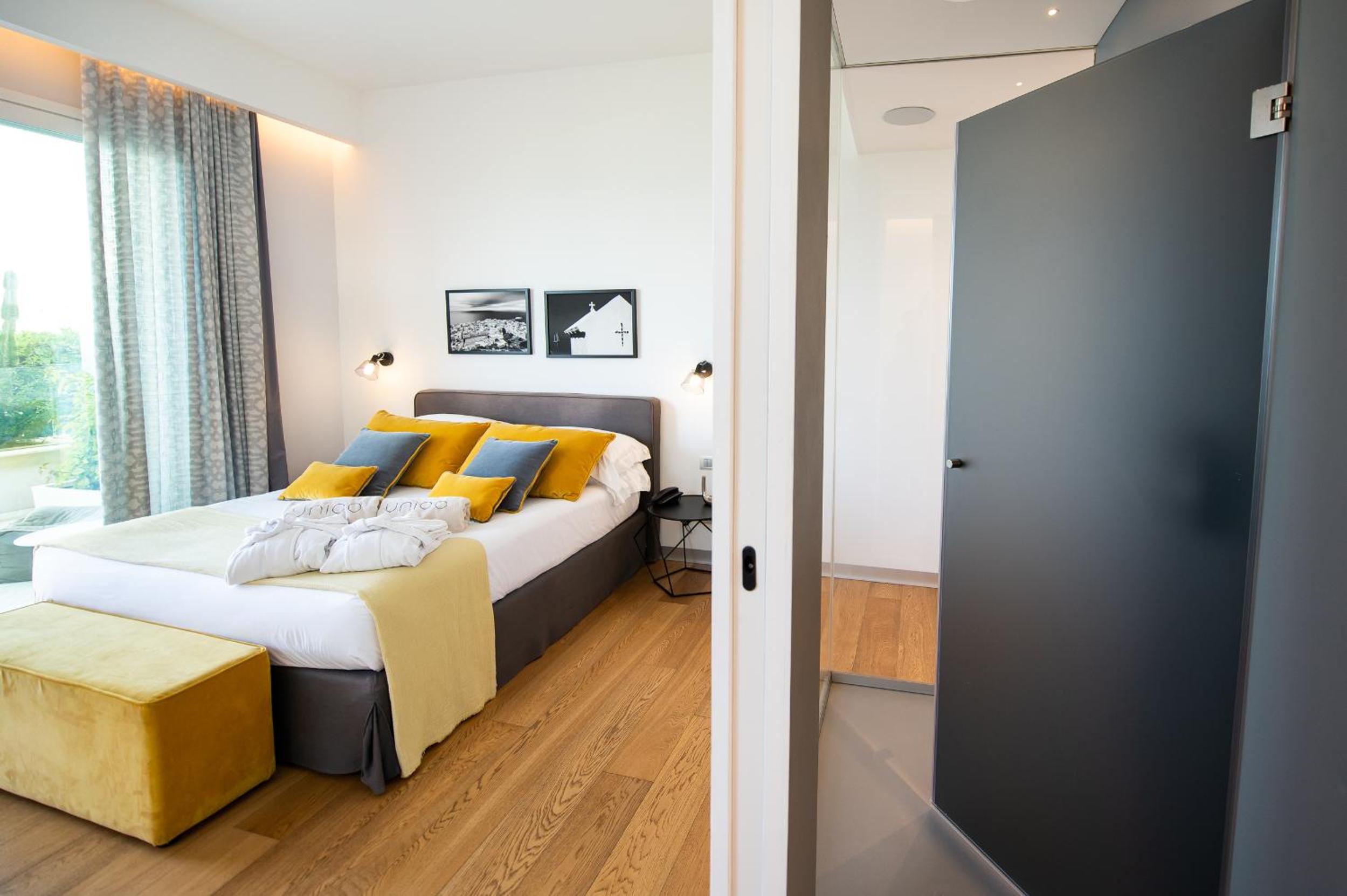 Double Room with Balcony and Sea View