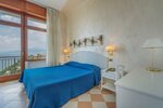 Double Room With Sea View в Grand Hotel Moon Valley