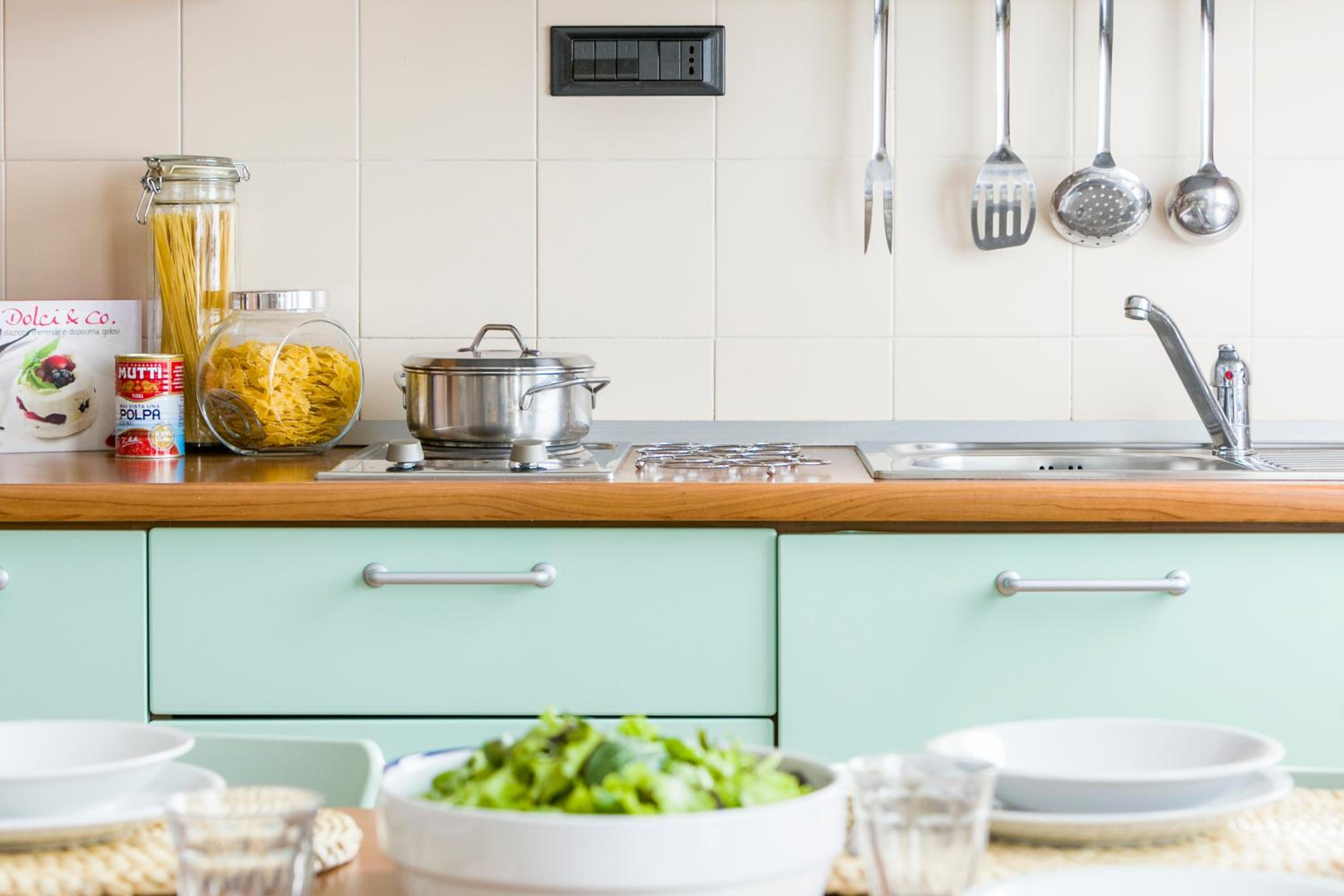 Standard Studio (1-2 Adults)