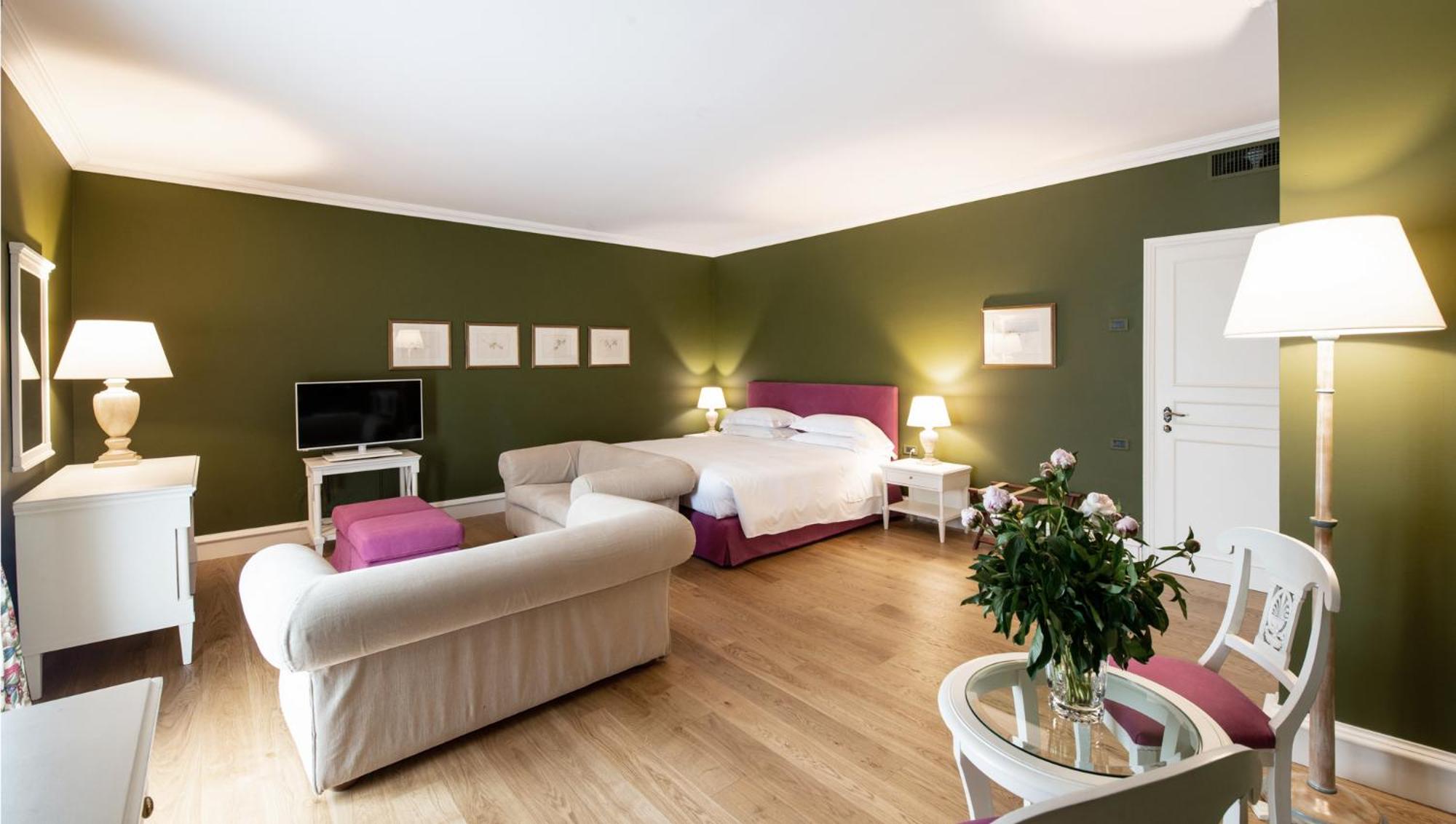 Junior Suite with Balcony