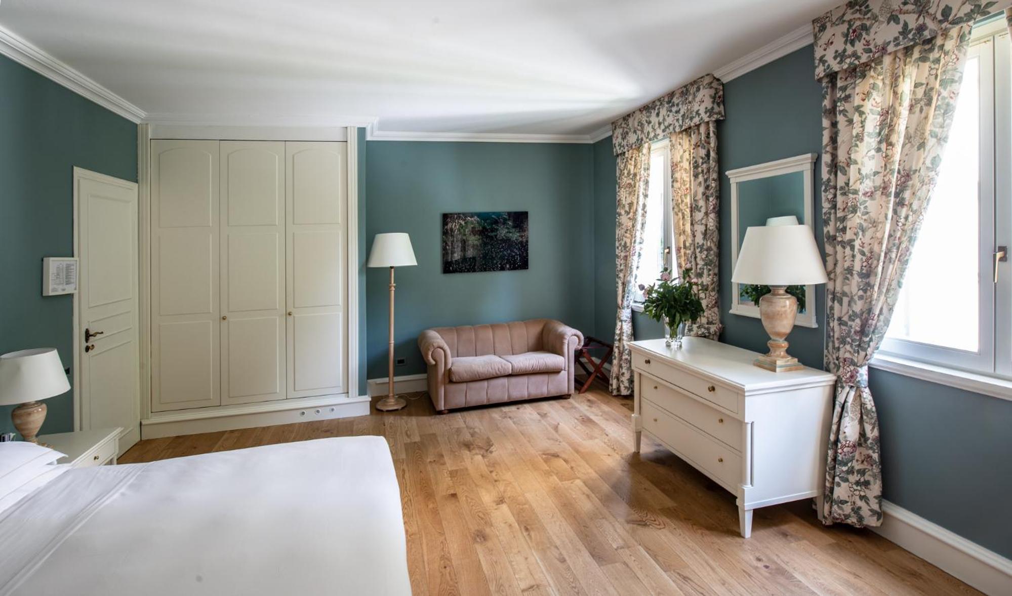 Junior Suite with Balcony