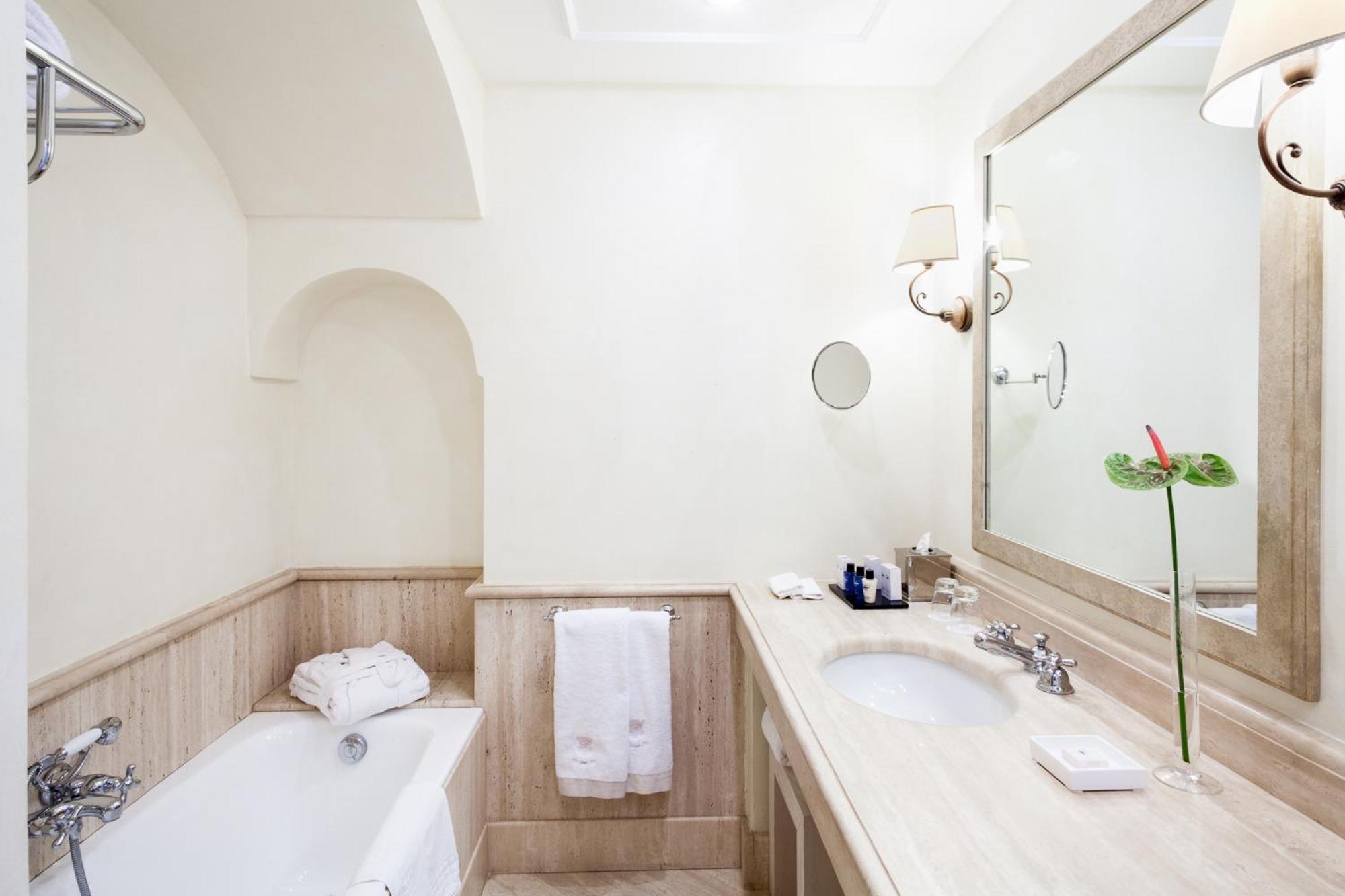 Deluxe Double Sea Side Room