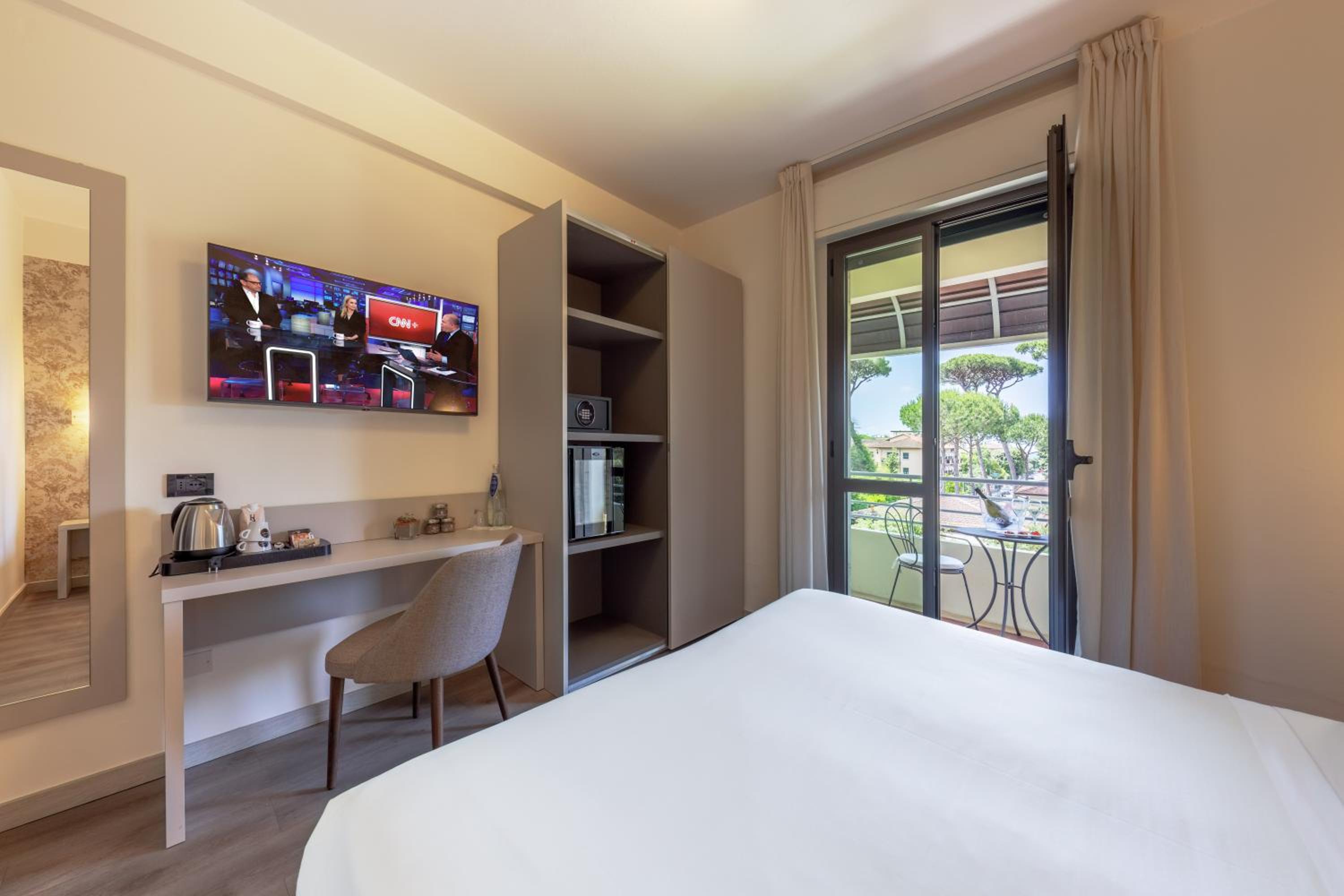 Superior Double or Twin Room with Balcony