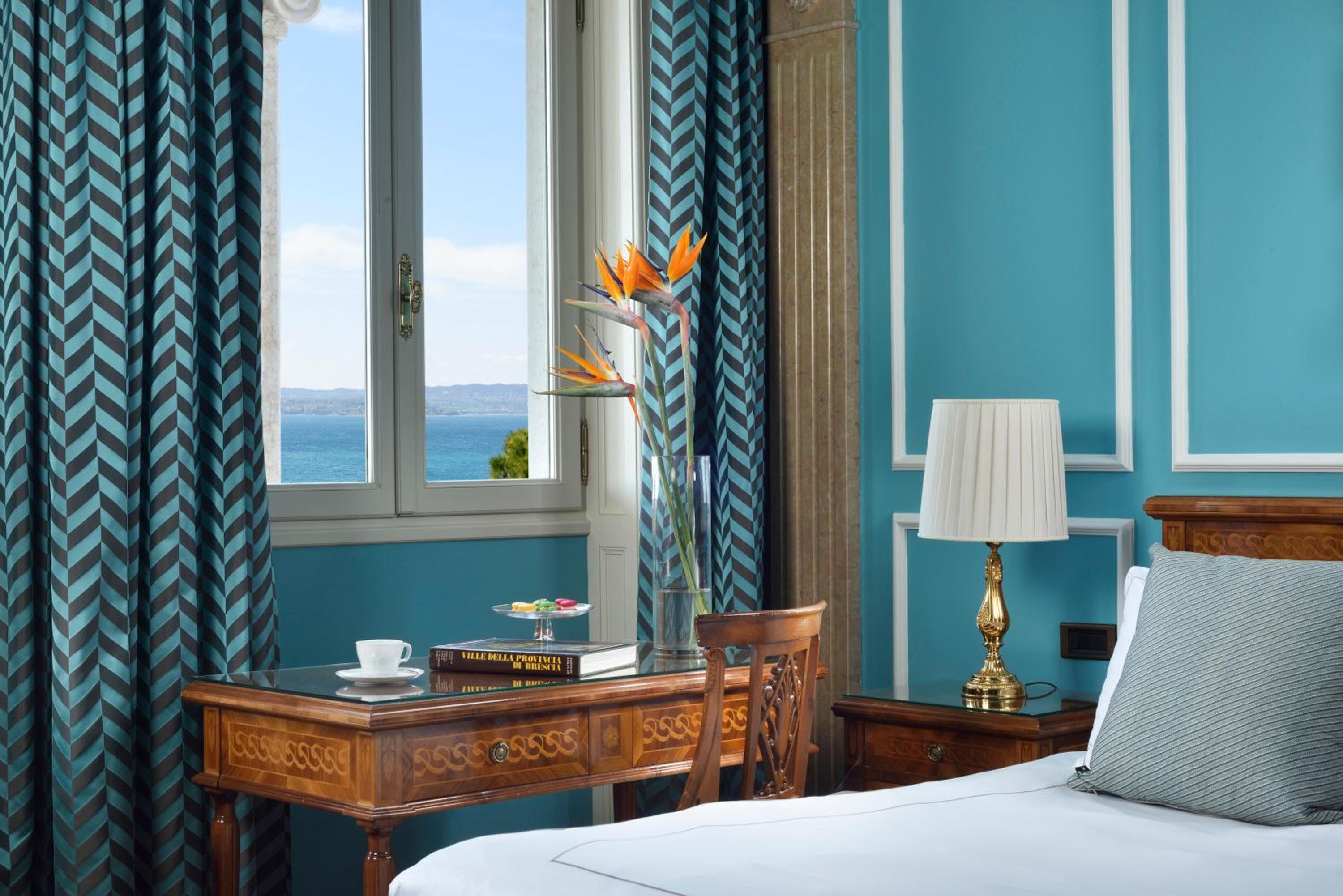 Exclusive Lake View with Terrace