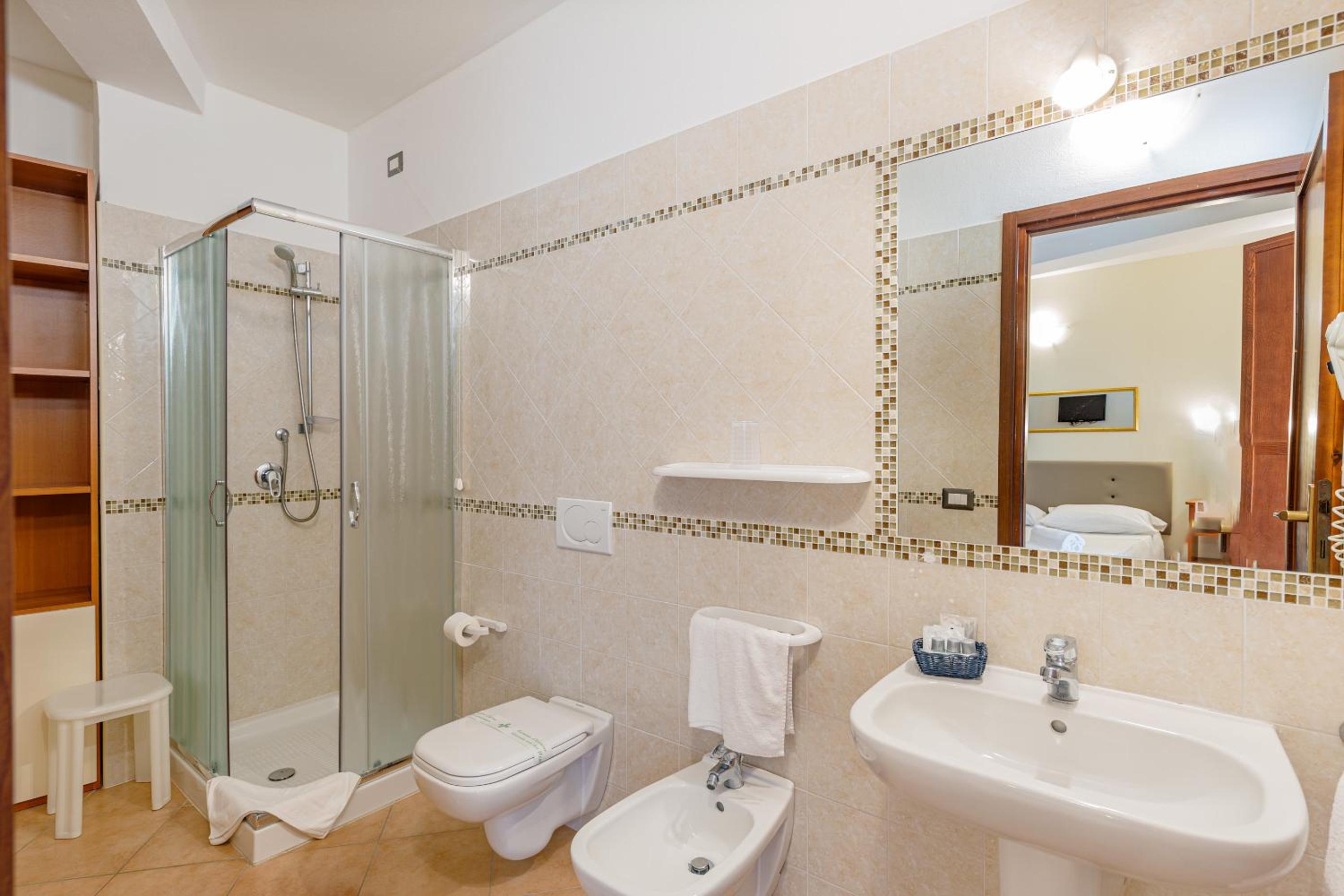 Classic Quadruple Room with Balcony