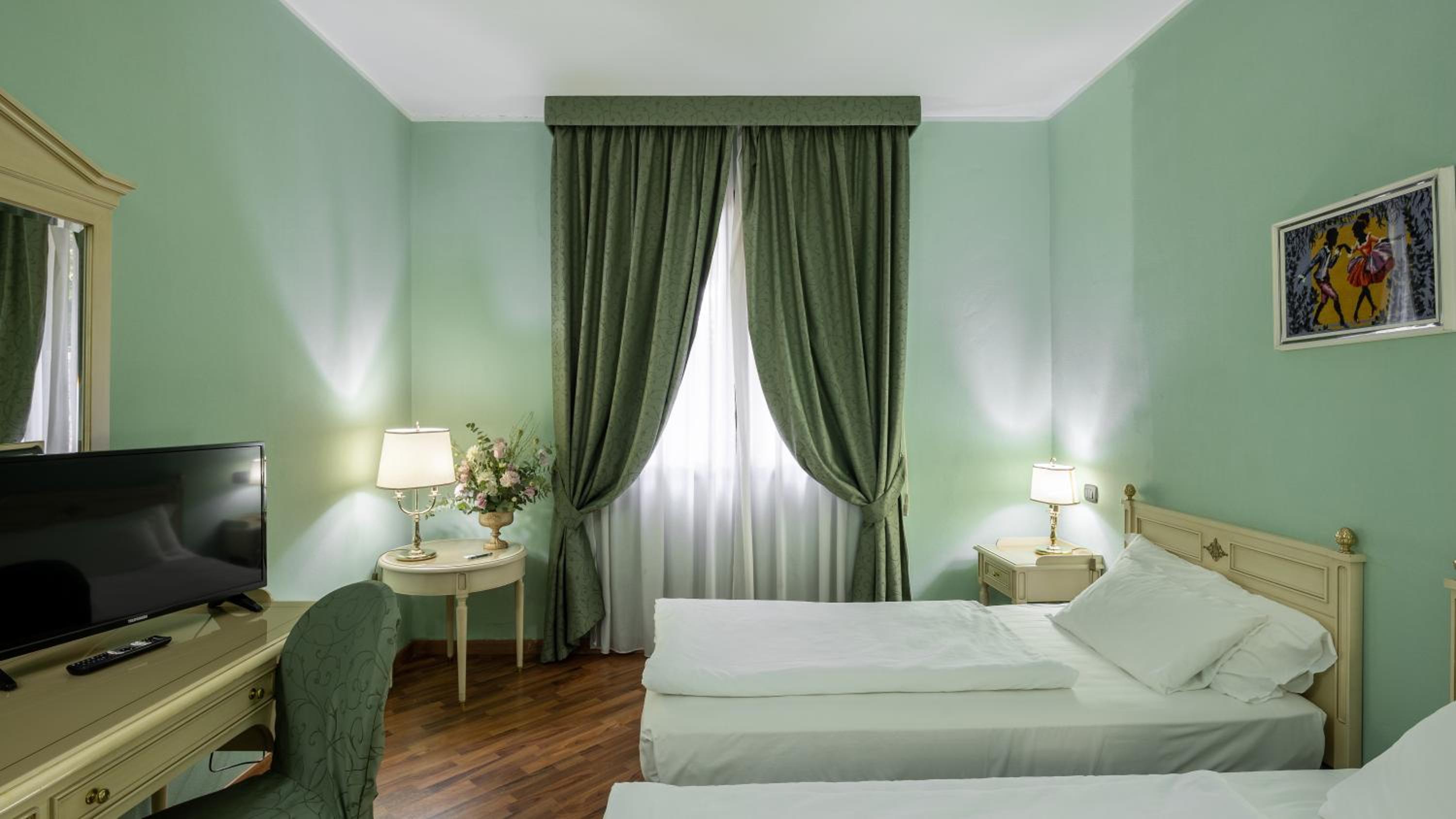 Deluxe Twin Room