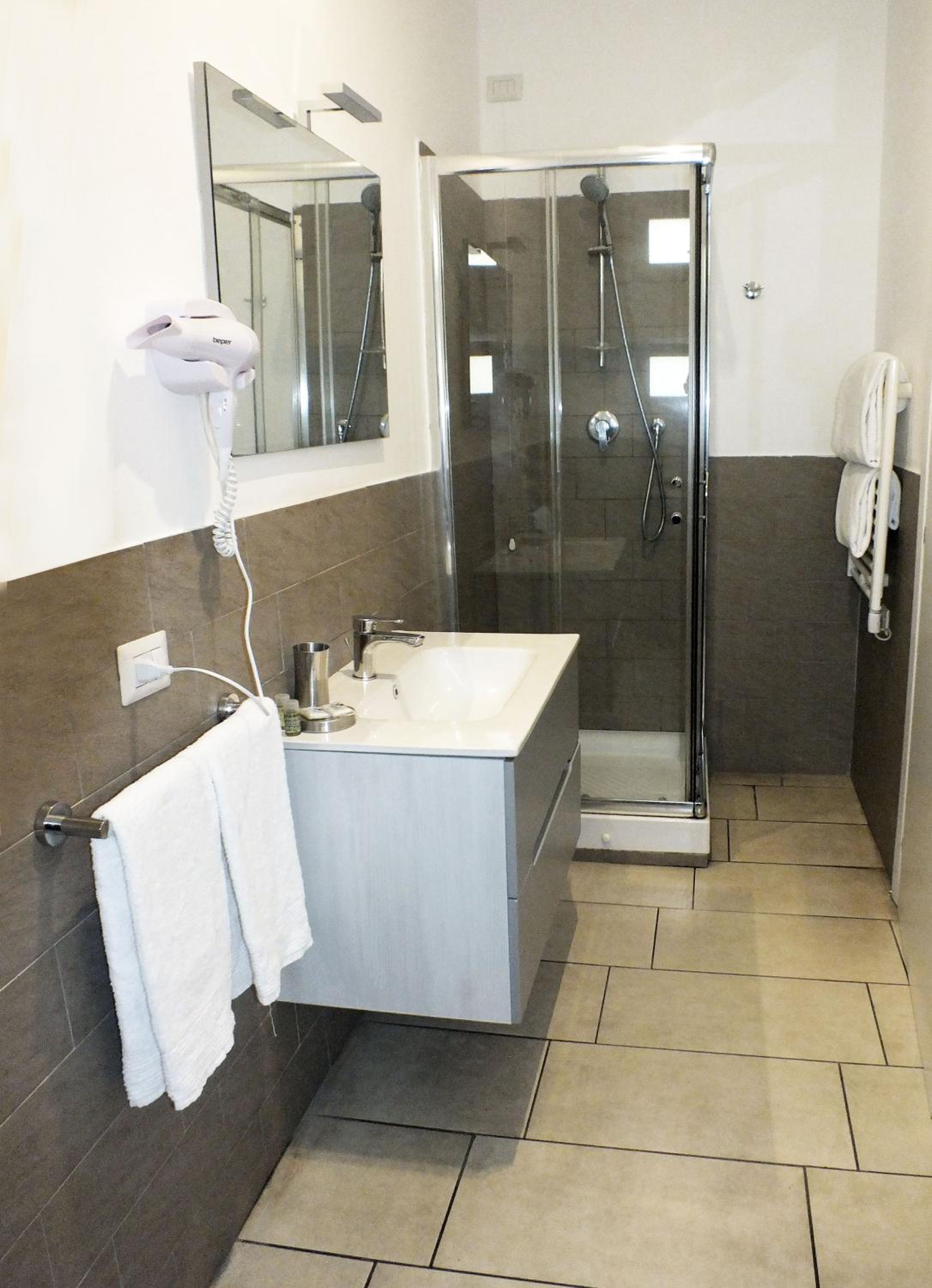 One-Bedroom Apartment (2 Adults)