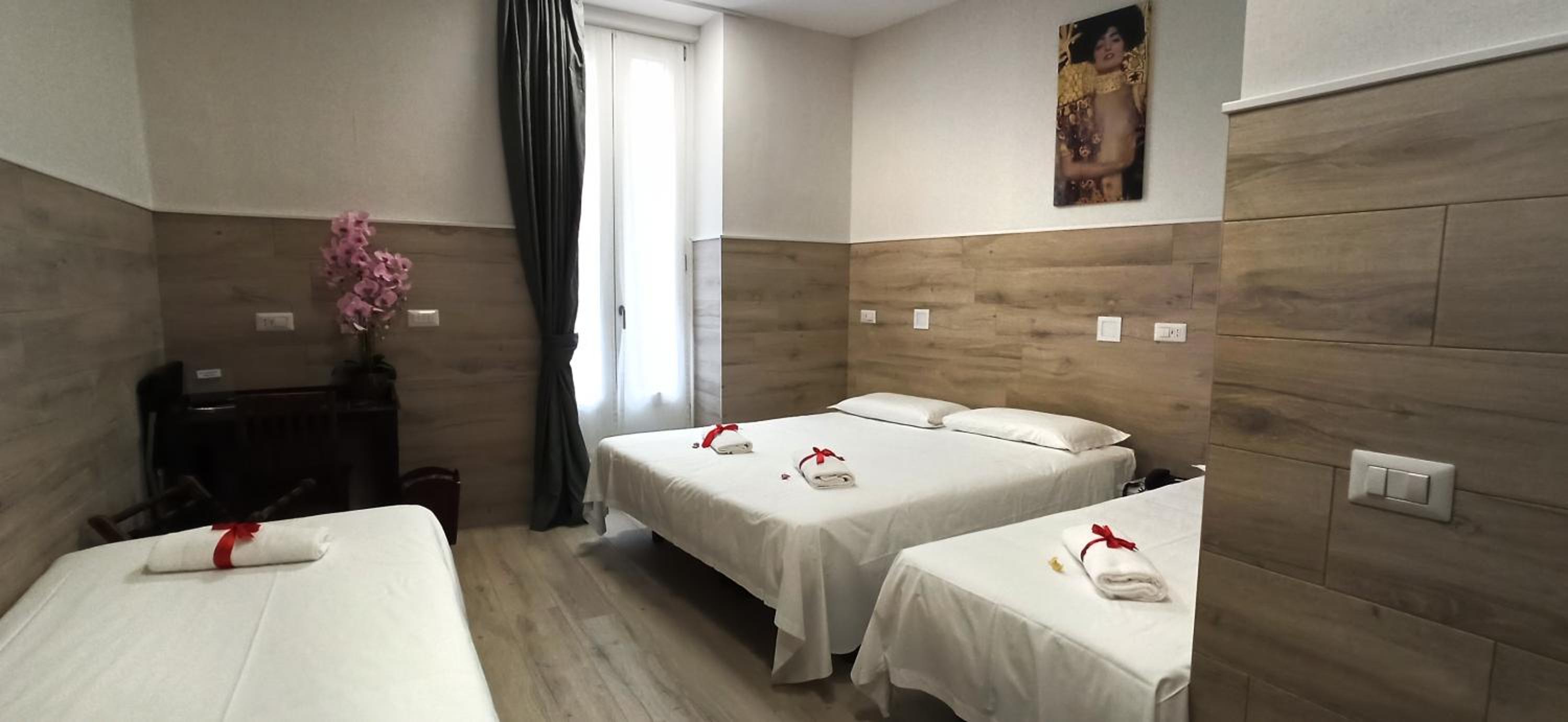 Classic Quadruple Room