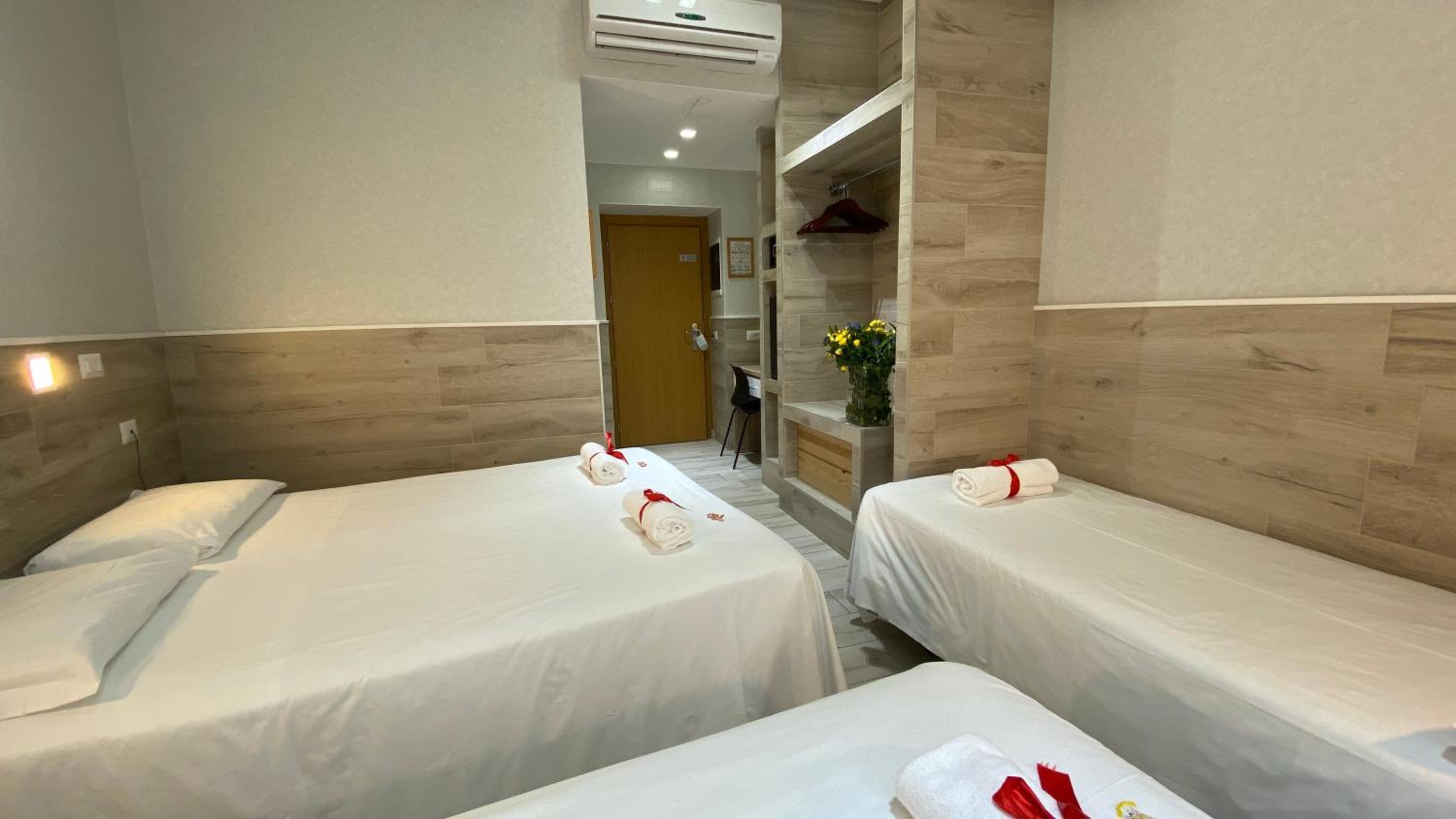 Classic Quadruple Room