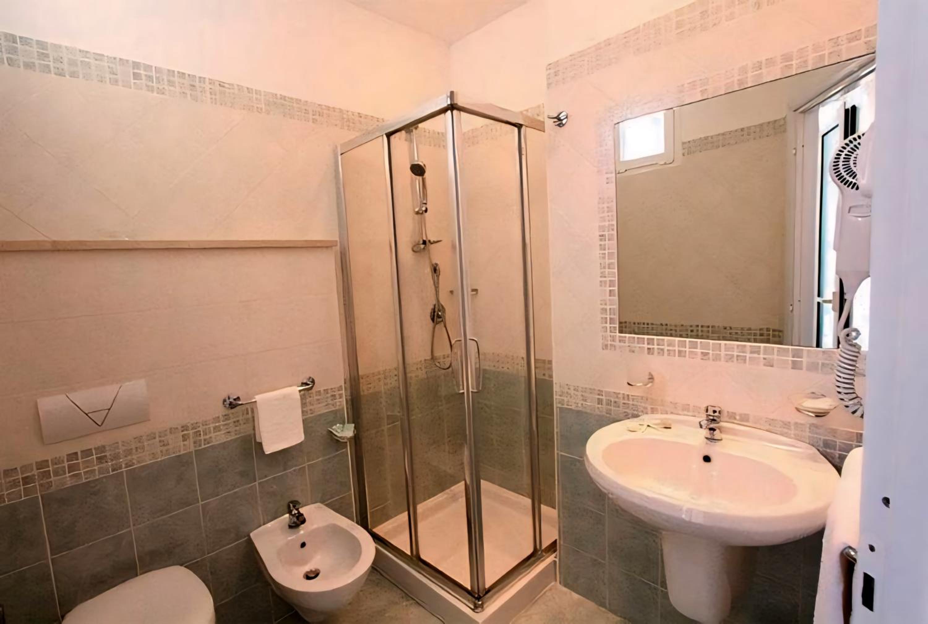 Classic Quadruple Room