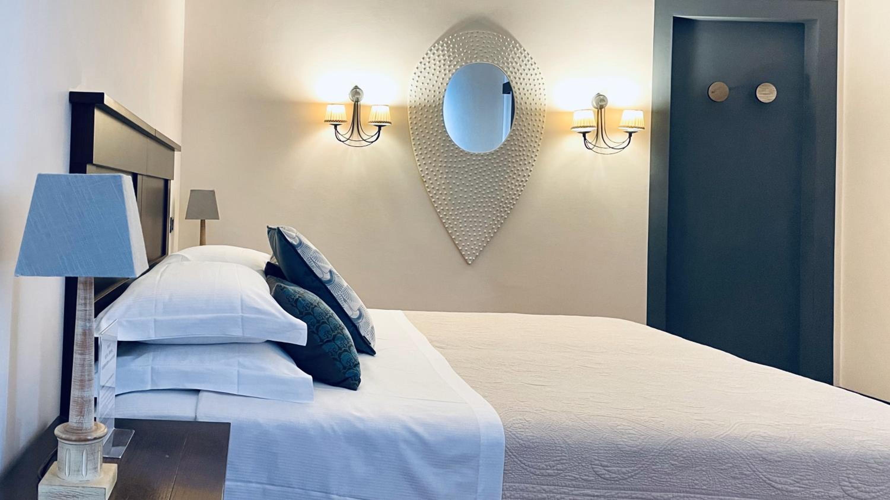 Junior Suite (2 Adults)