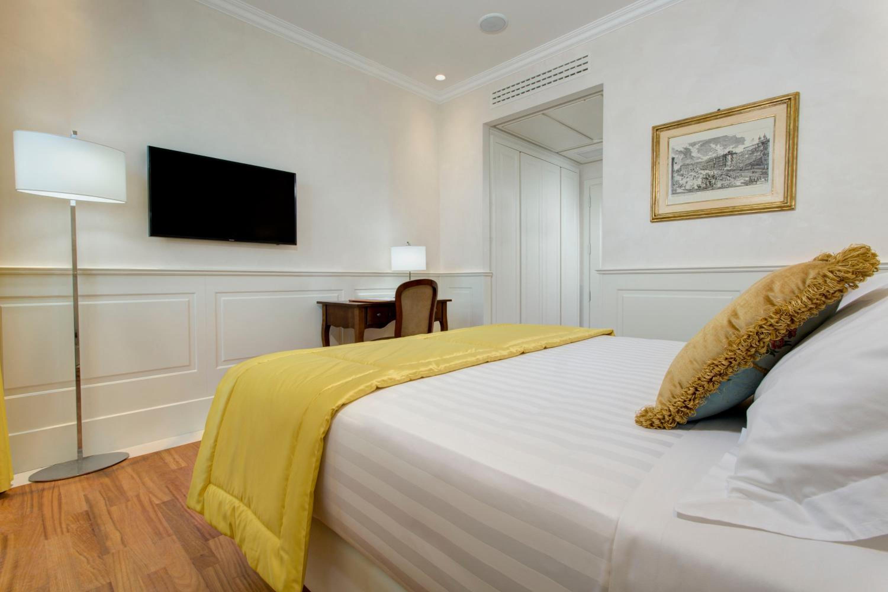 Classic Double Room