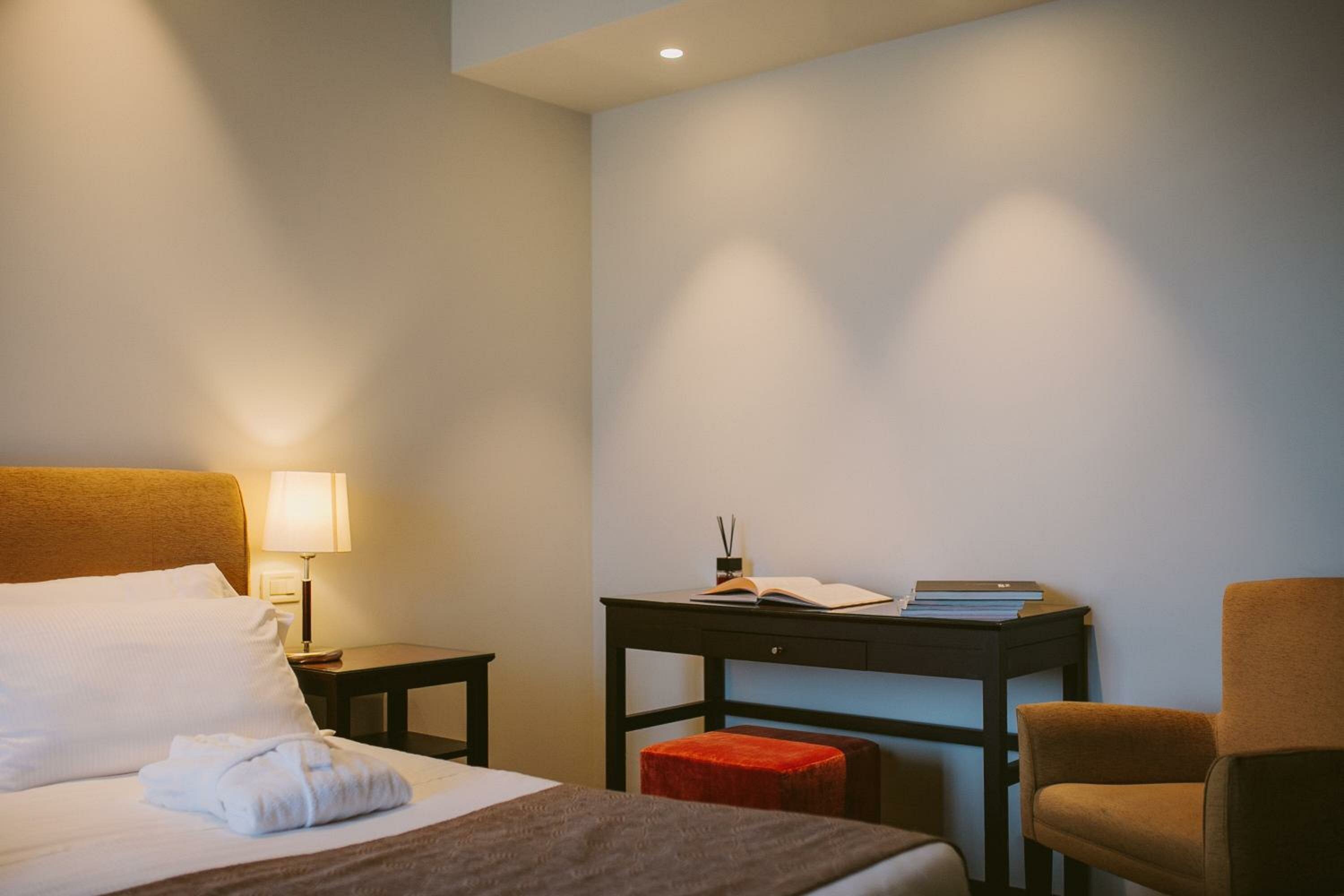 Double Room with Terrace and Hot Tub