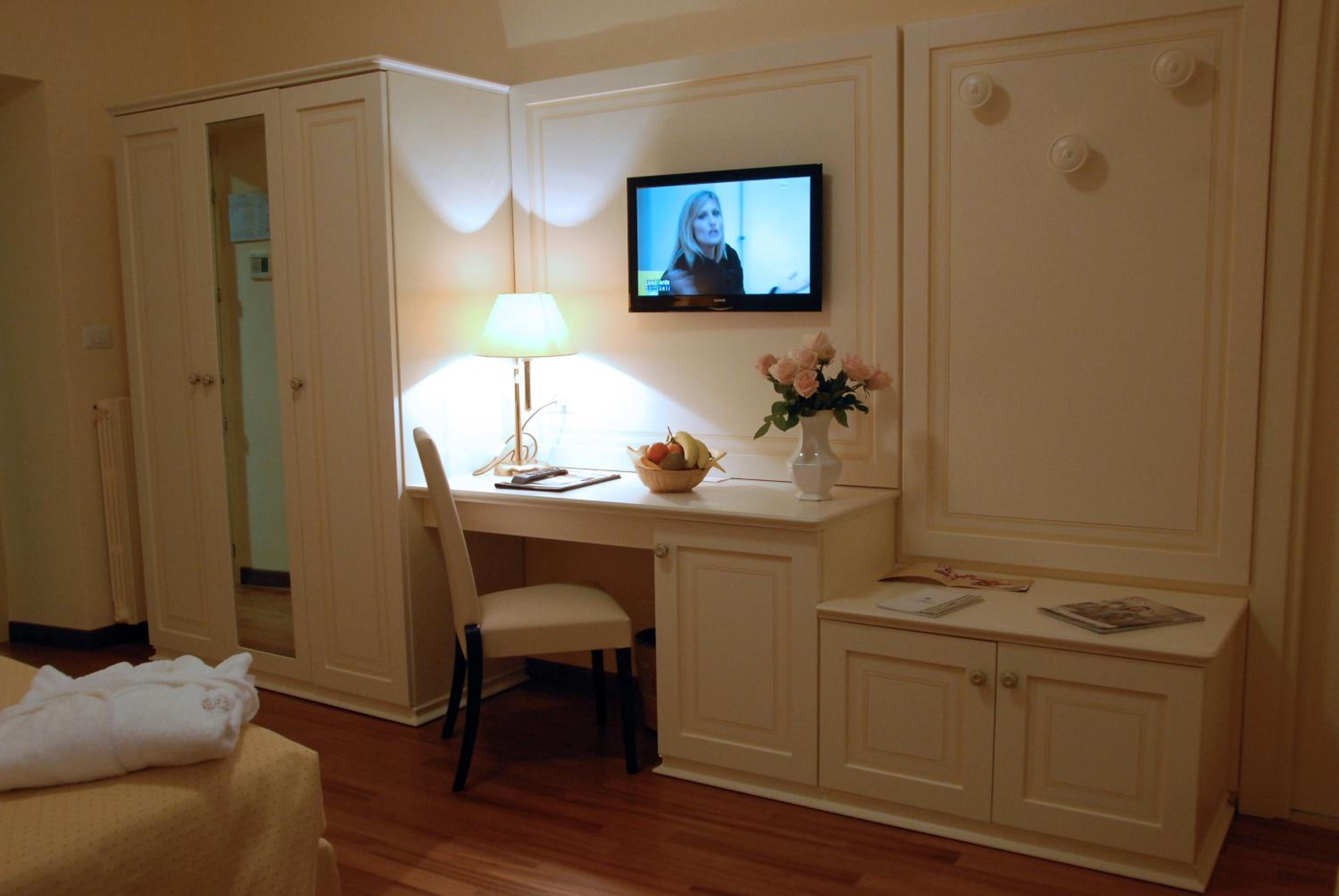 Deluxe Double Room with Sea Side 