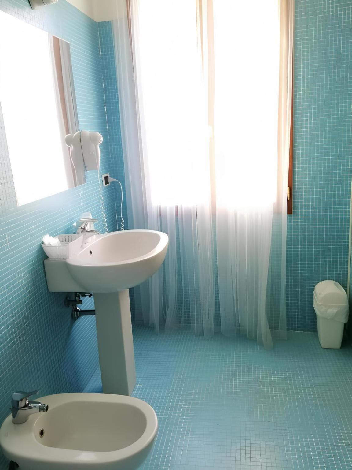 Studio Apartment with Canal View