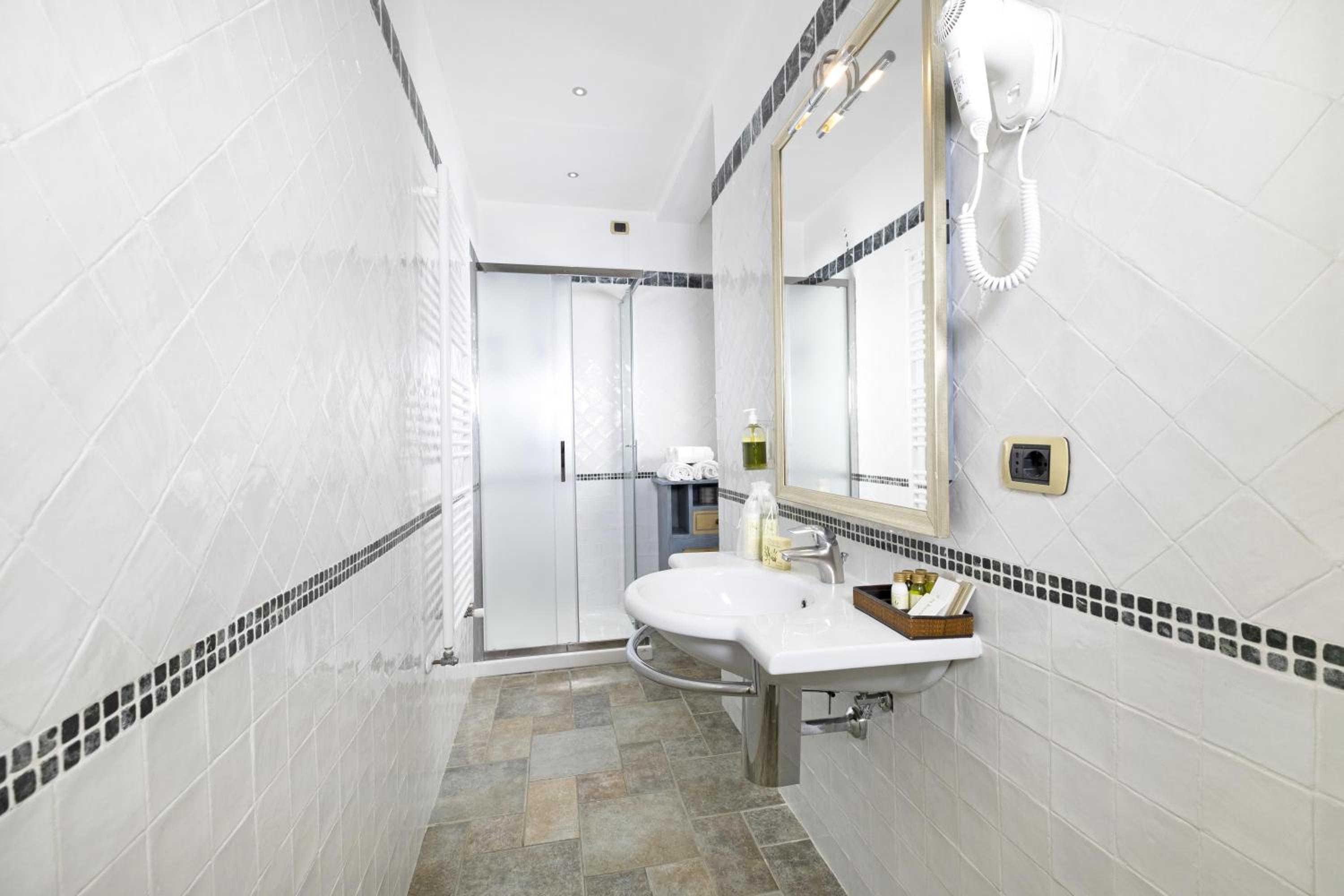 Apartment Double Room + Sofa Bed (4 Adults)