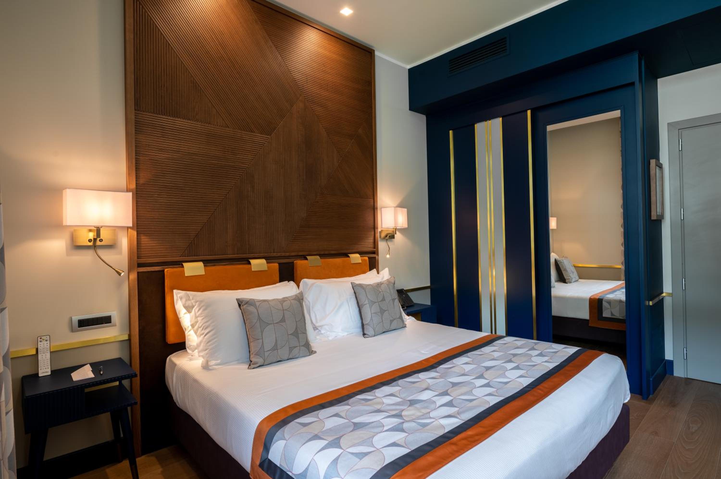 Classic Double Room with Park View