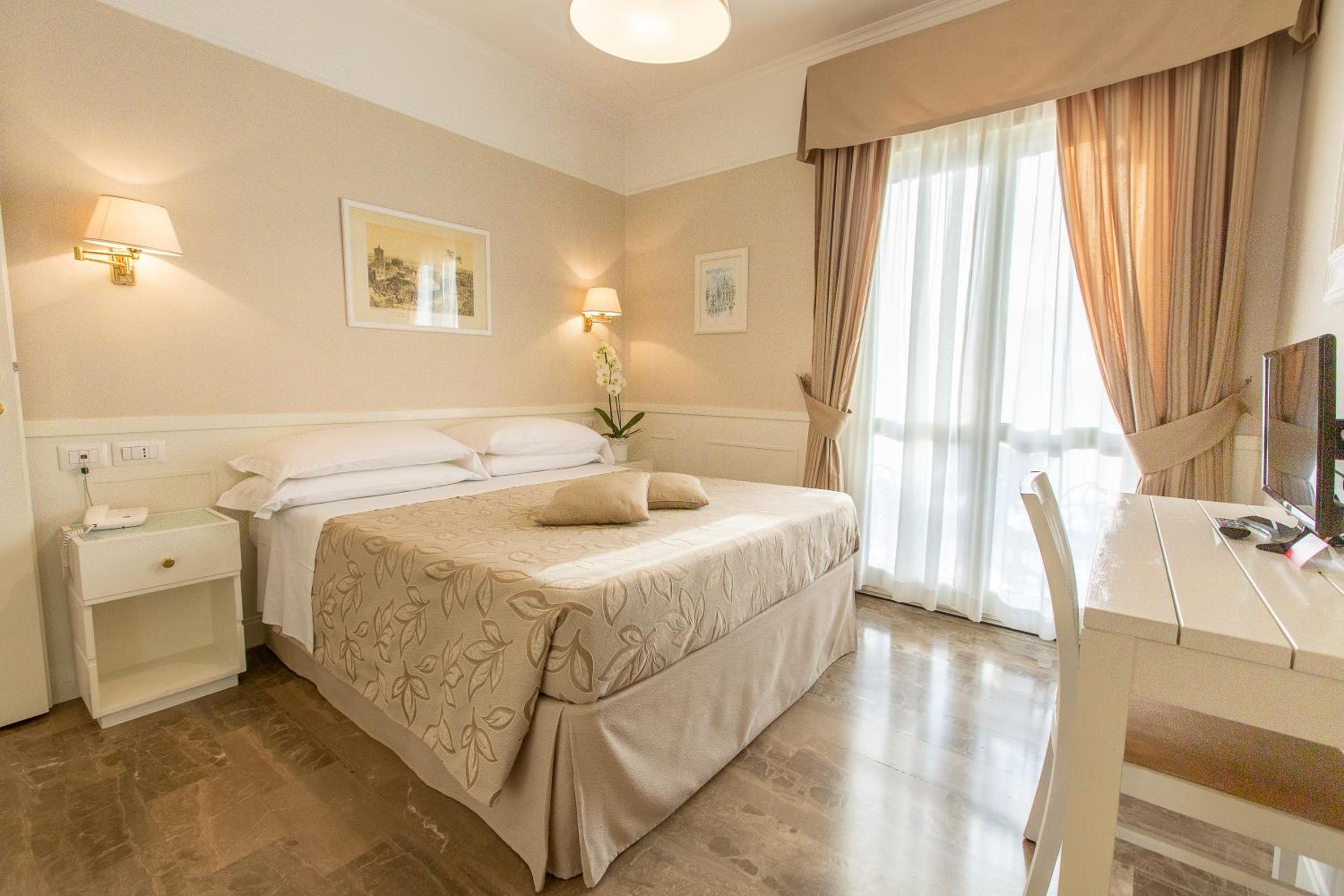 Double Room with Balcony