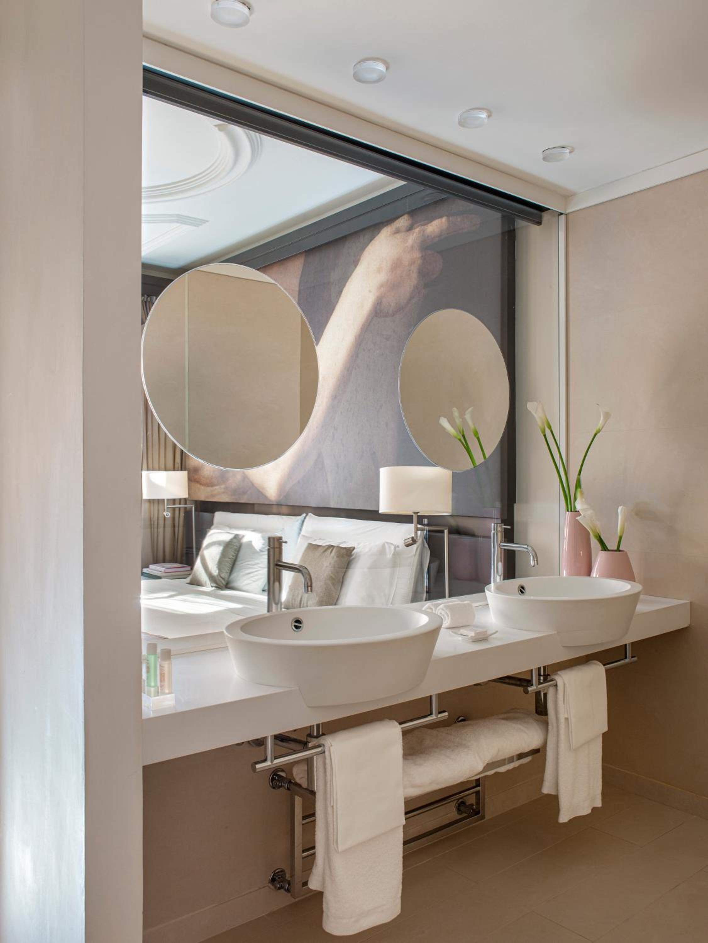 Junior Suite with Spa Access