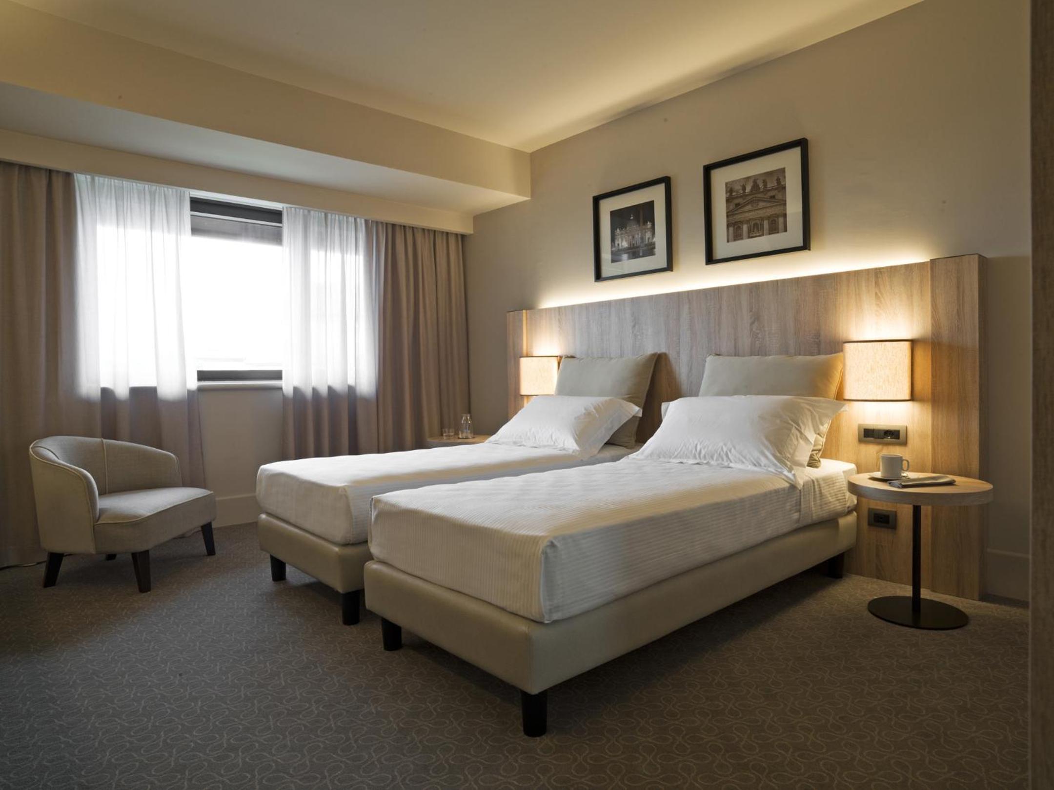 Deluxe Double or Twin Room