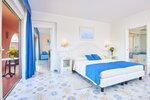 Classic Triple Room в Hotel Del Golfo