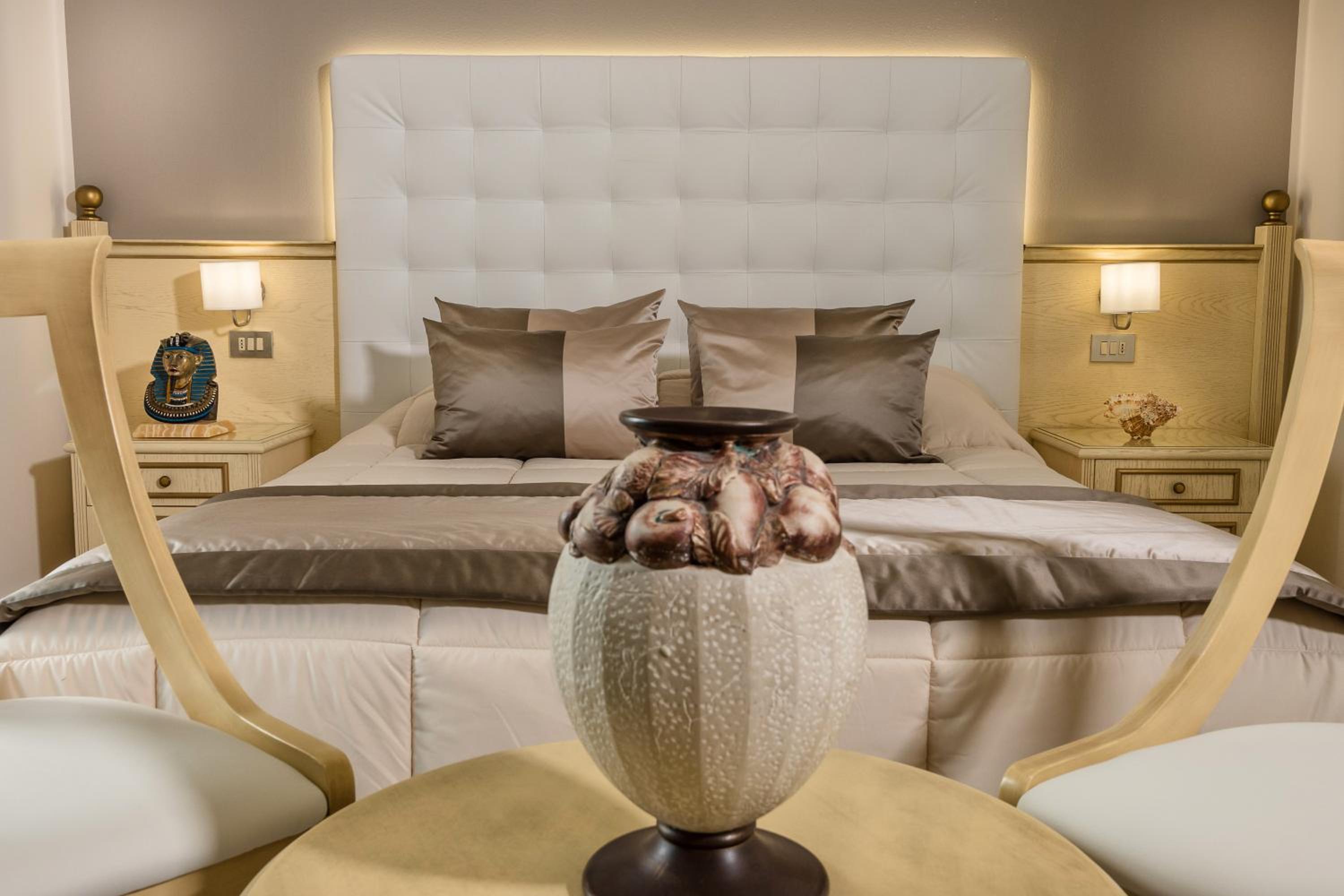 Junior Suite with Partial Sea View and Spa Access