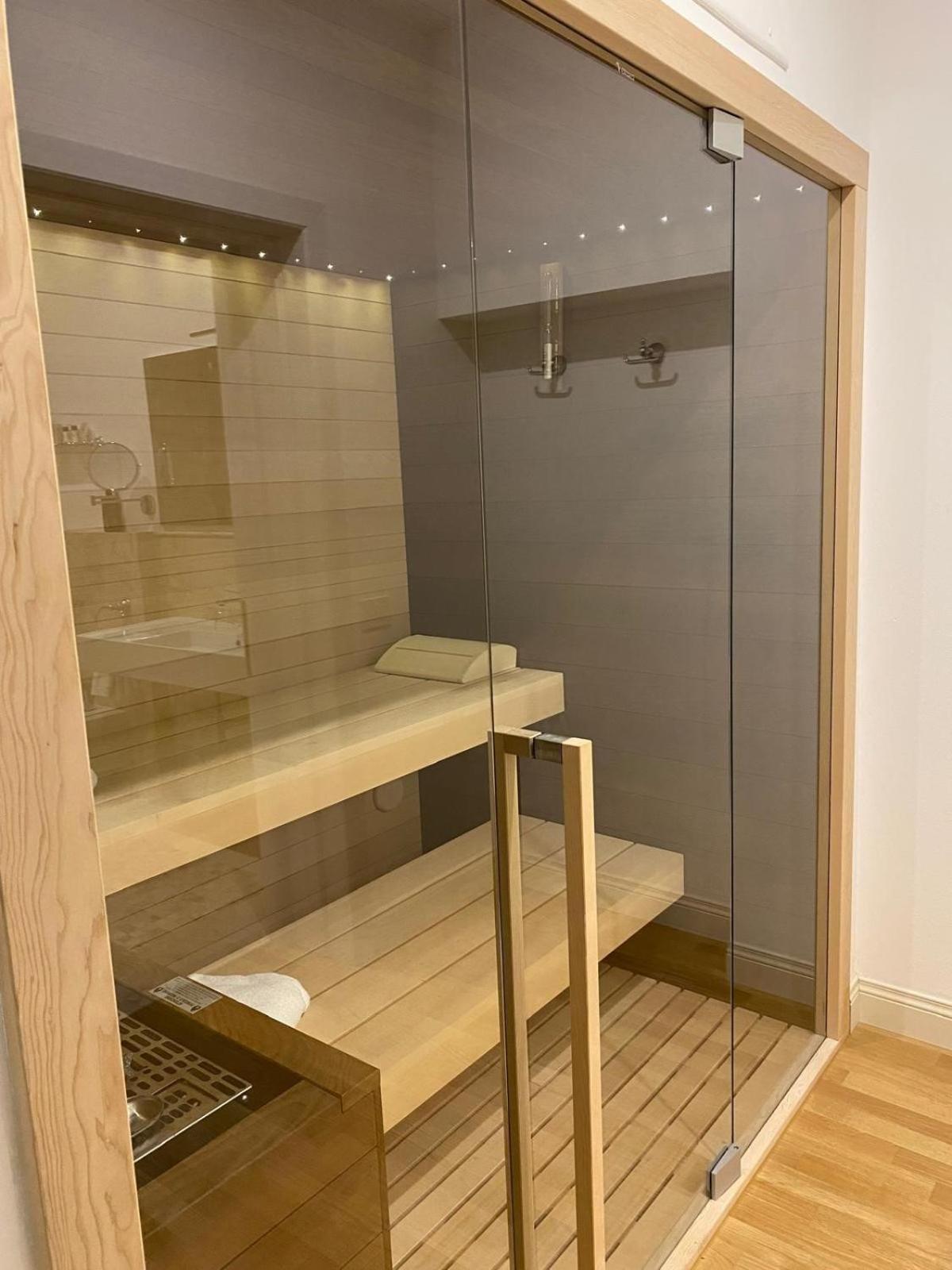 Junior Suite with Sauna