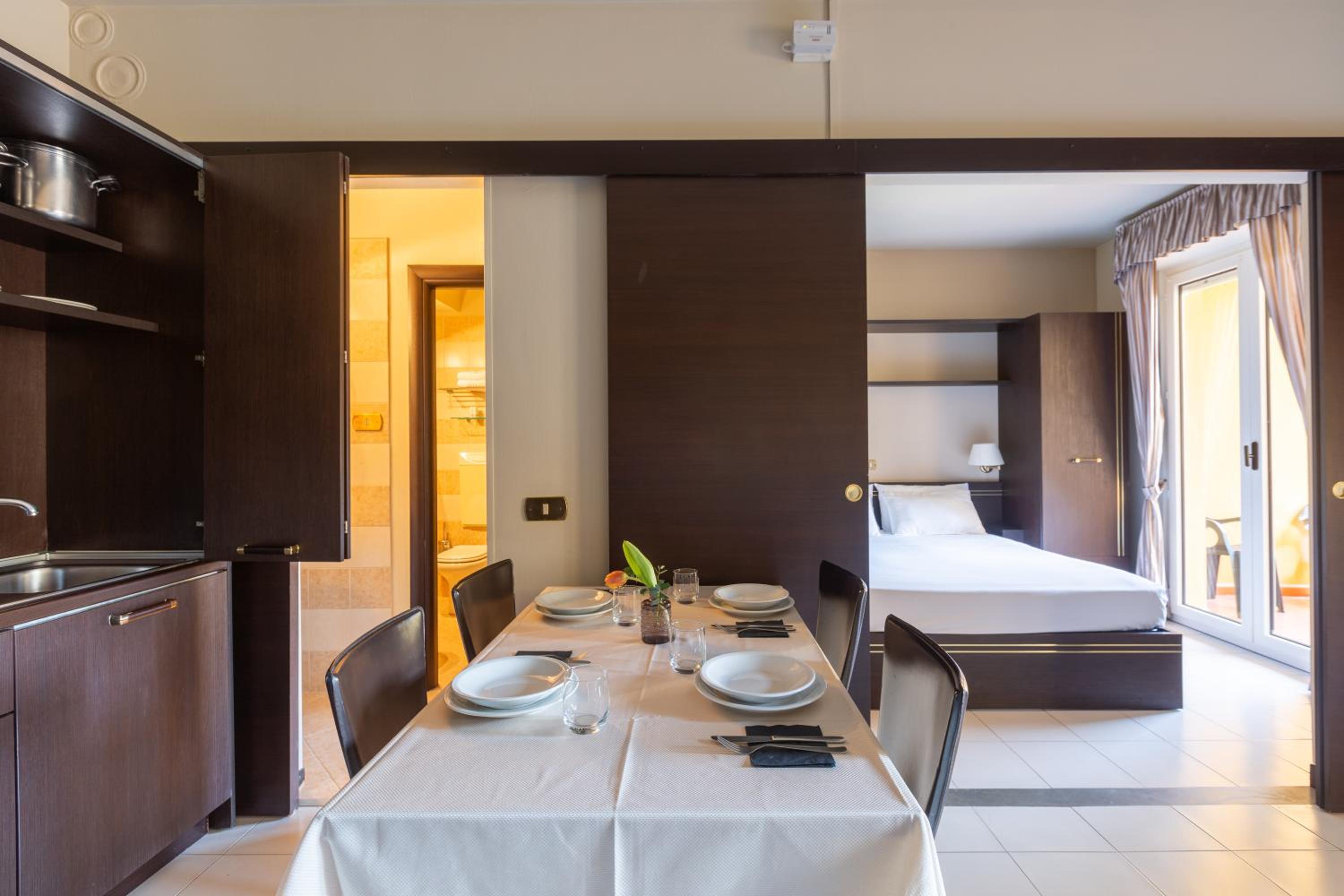 One-Bedroom Apartment