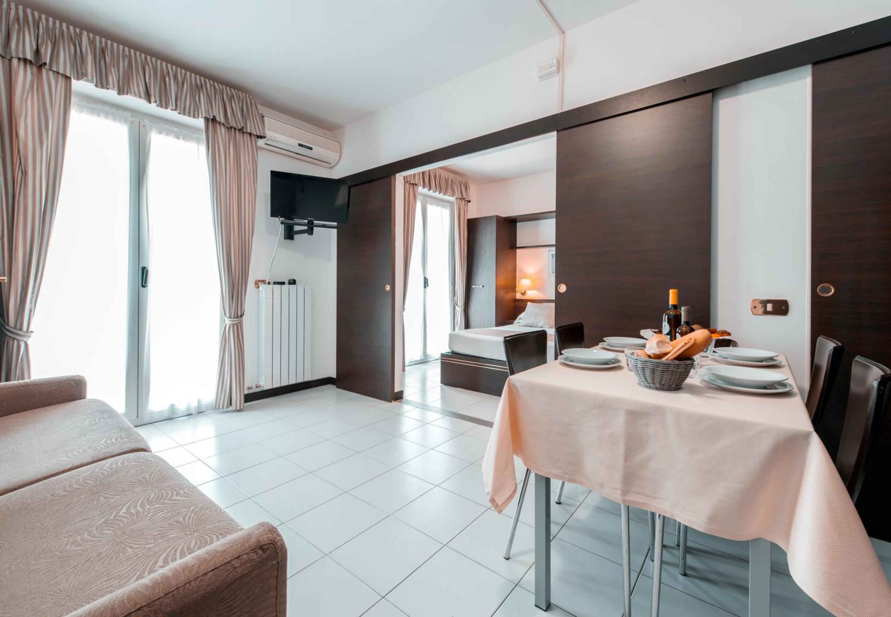 One-Bedroom Apartment