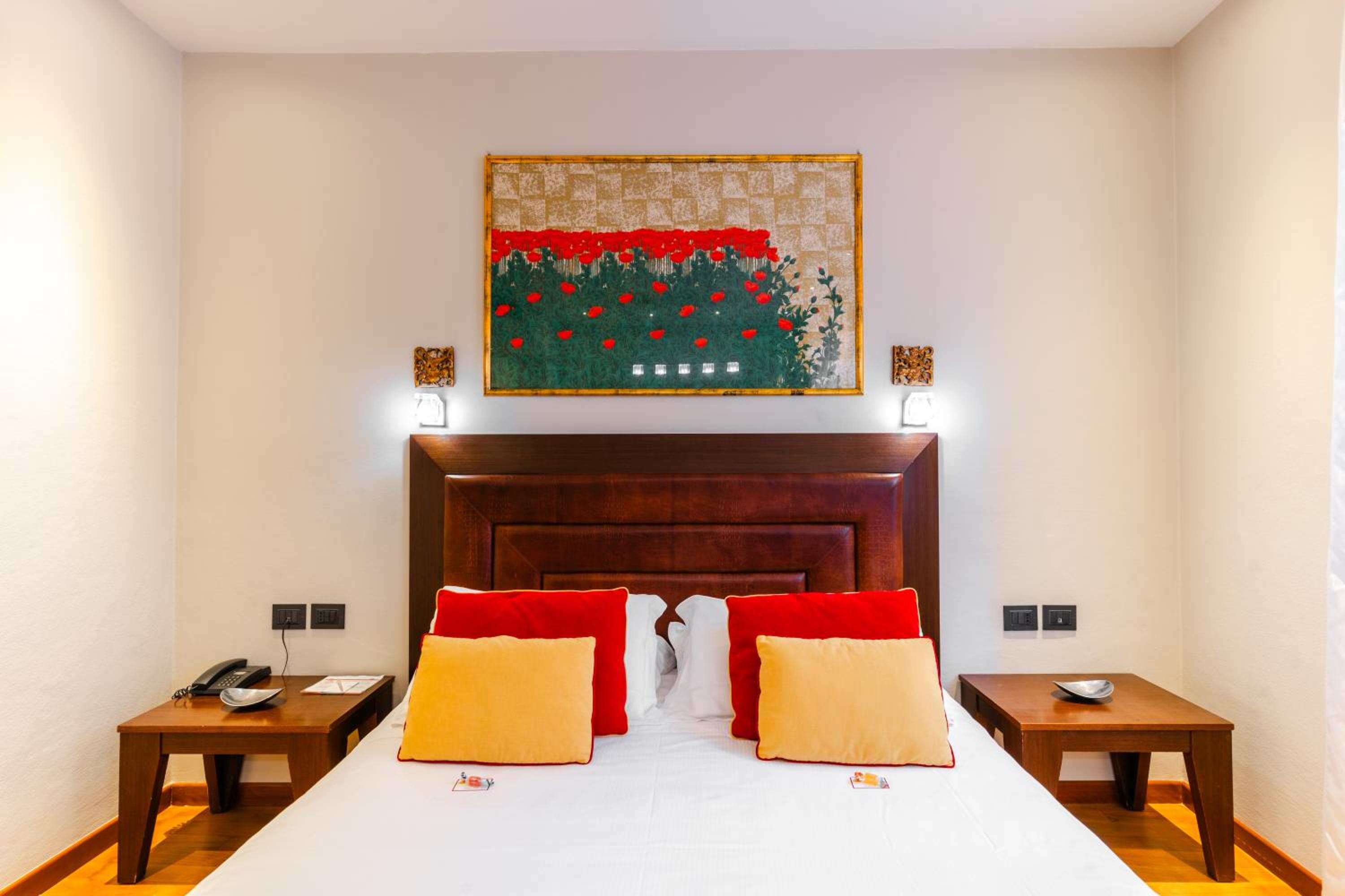 One-Bedroom Apartment - Annex