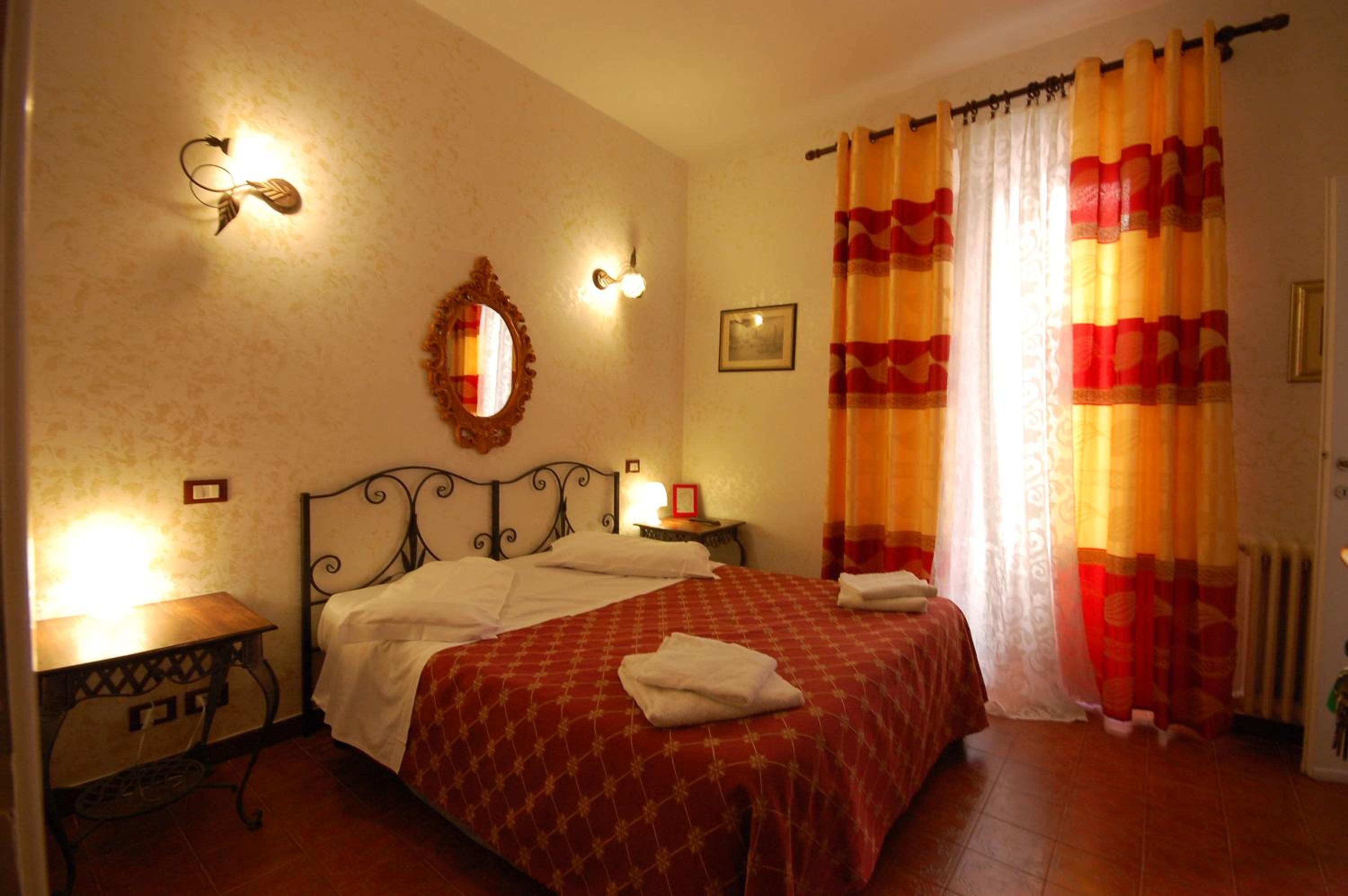 Double or Twin Room with Private Bathroom