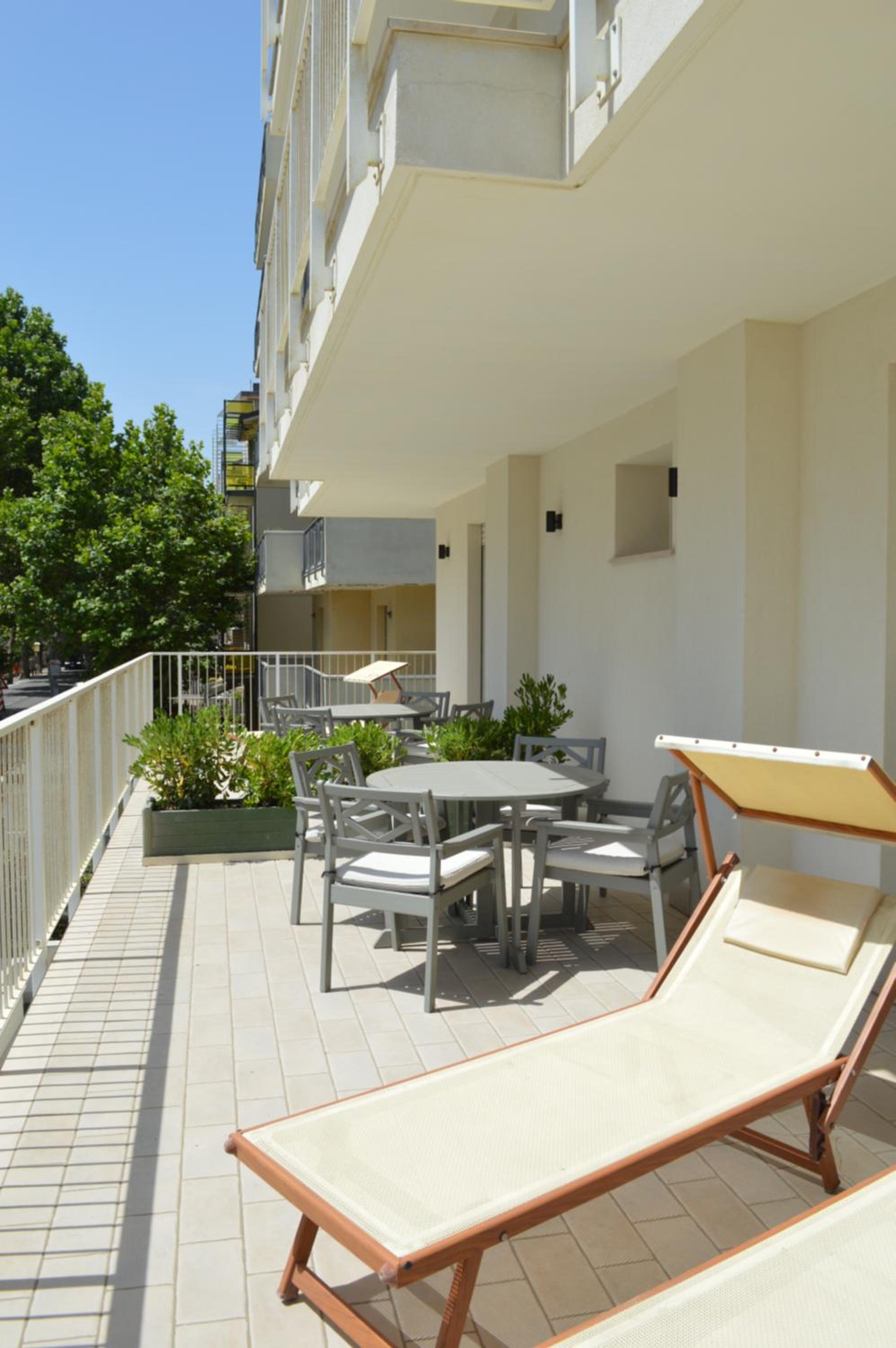 Deluxe Double Room with Balcony and Sea View