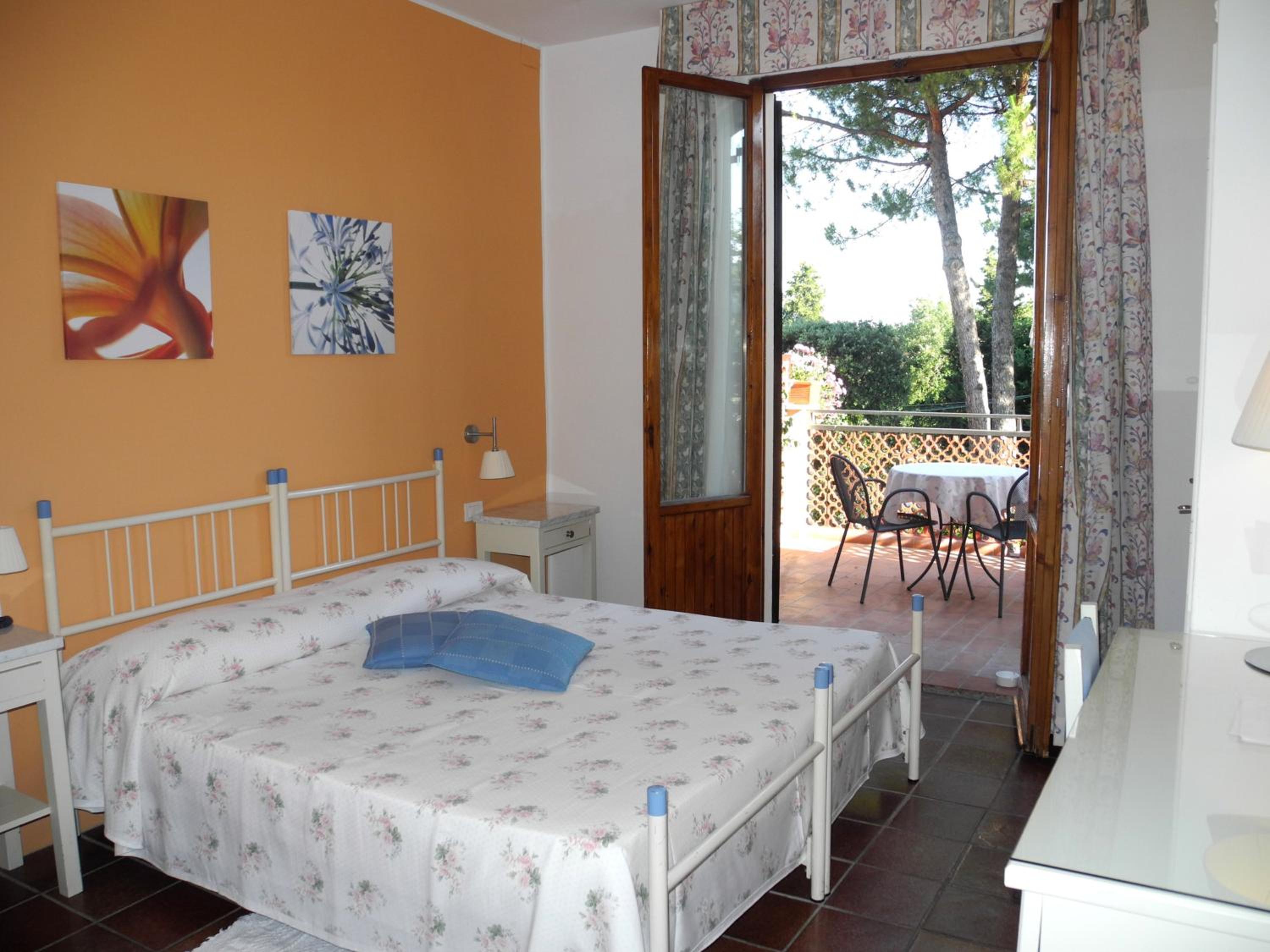 Superior Double Room with Balcony