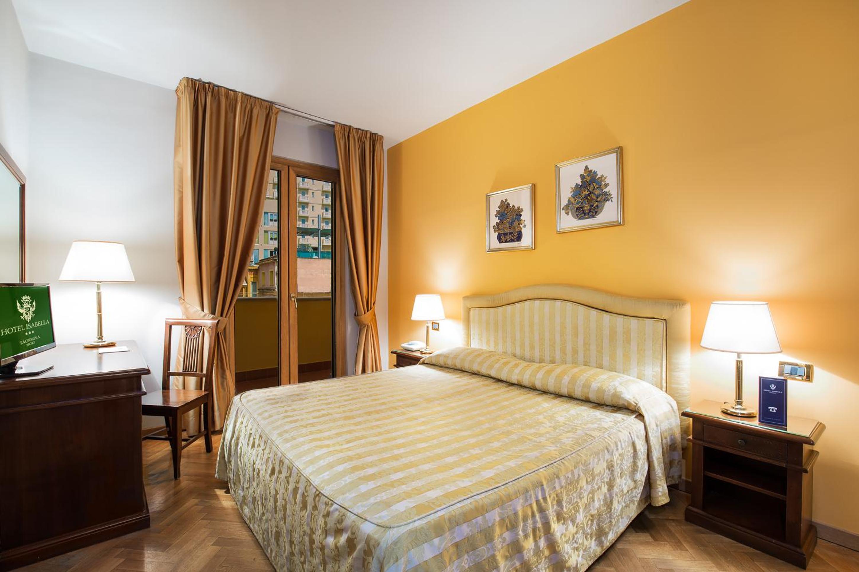 Classic Double or Twin Room with Balcony