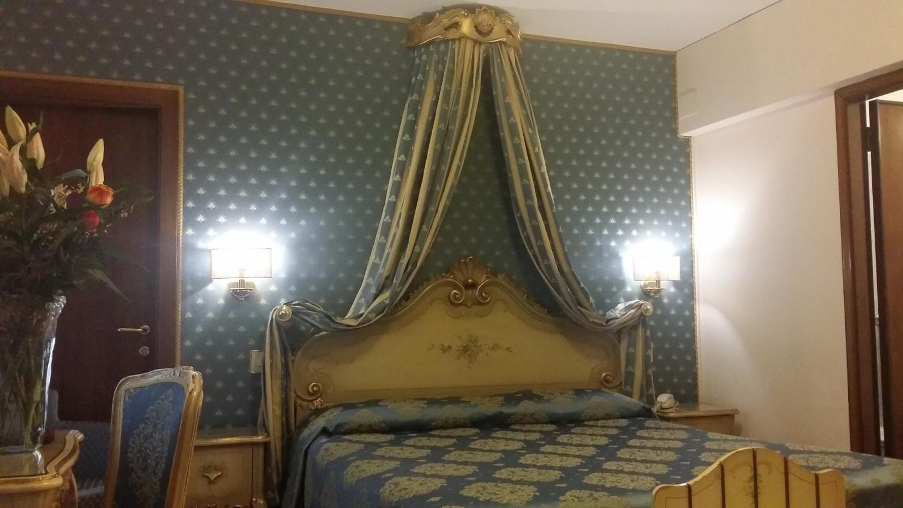 Double or Twin Room with Canal View