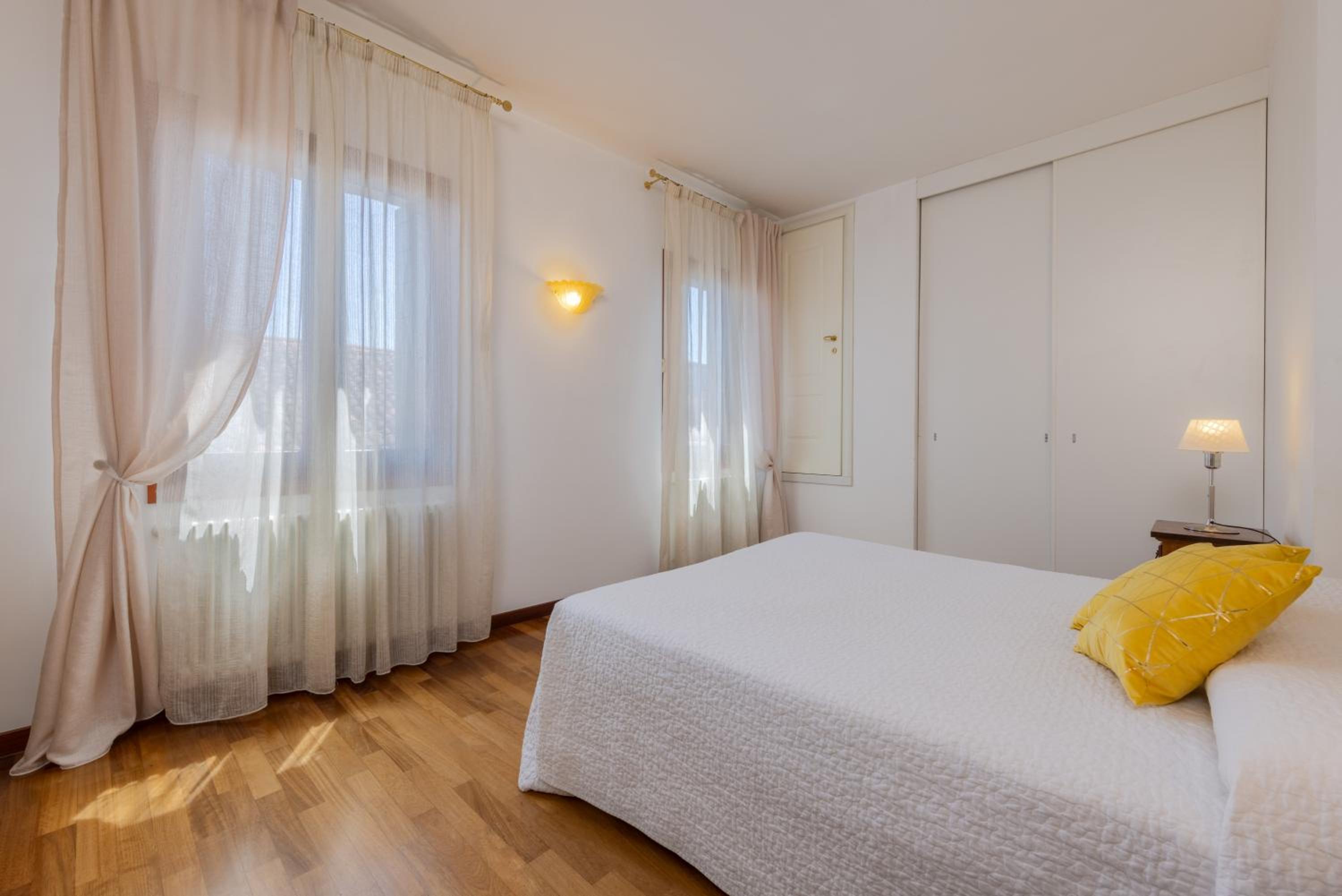 One-Bedroom Apartment with Garden View